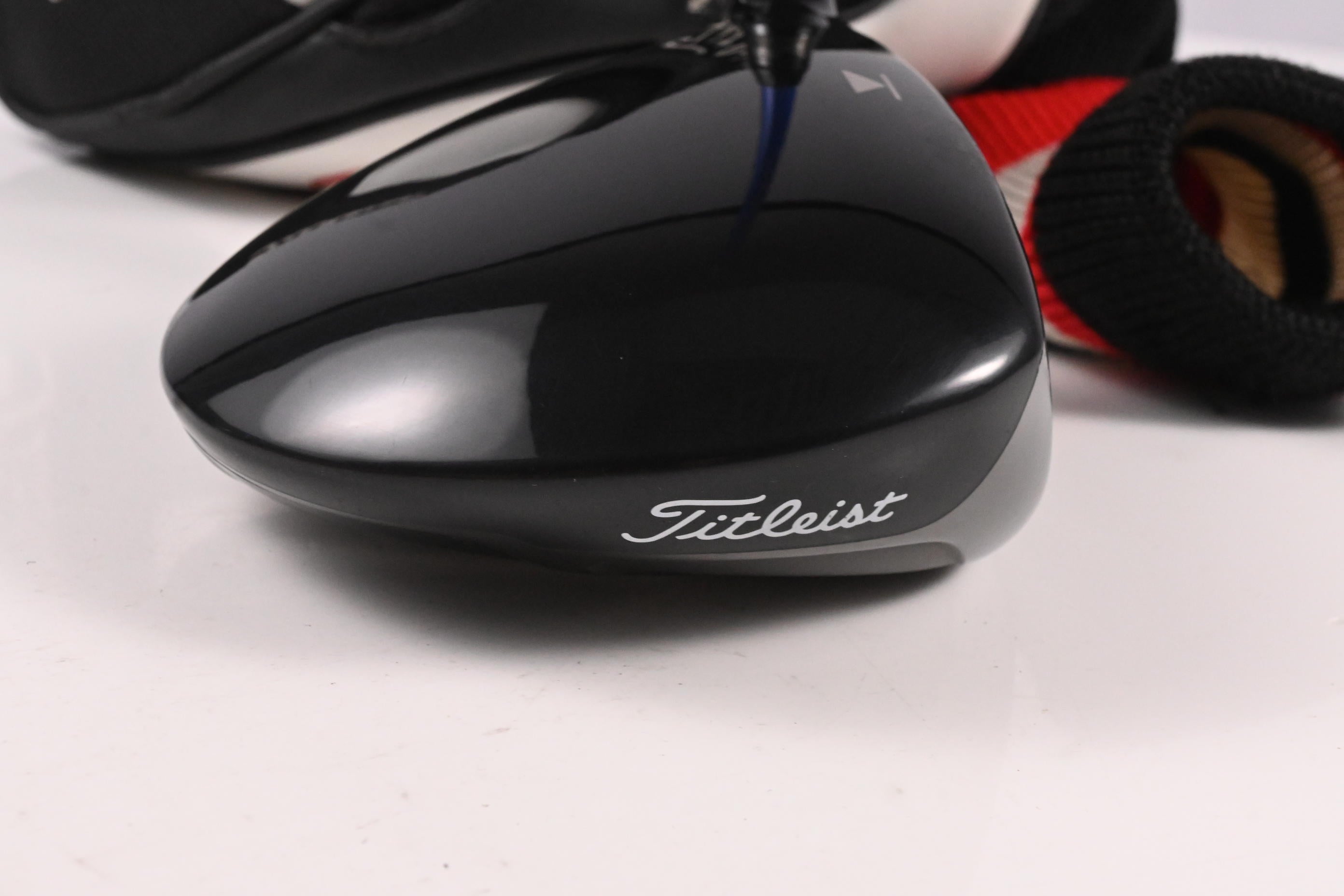 Titleist 910 D2 Driver / 12 Degree / Stiff Flex Grafalloy Prolaunch Blue 65 Shaft