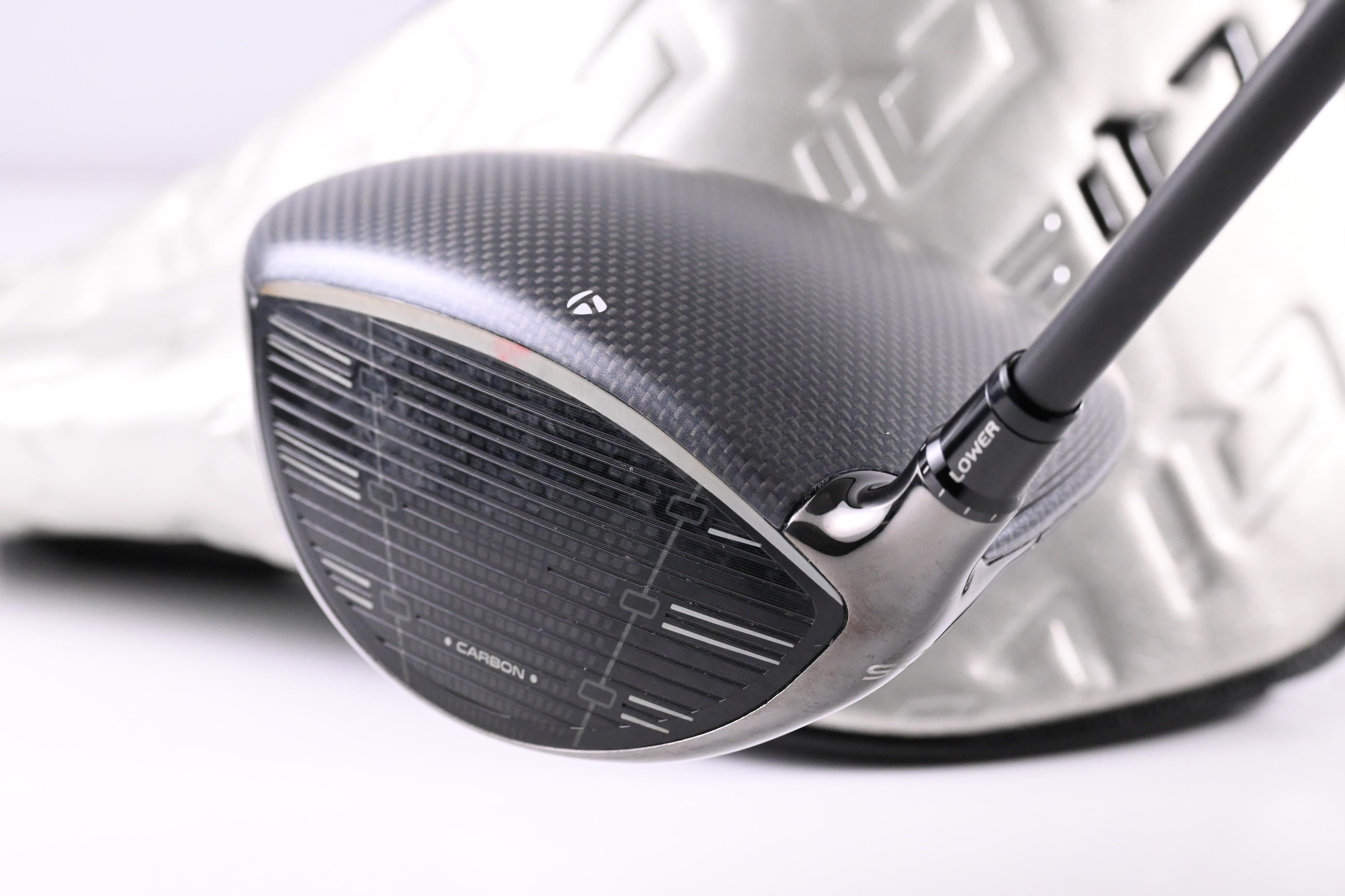 Taylormade Qi35 Driver / 10.5 Degree / Regular Flex Fujikura Ventus Blue 5 Shaft