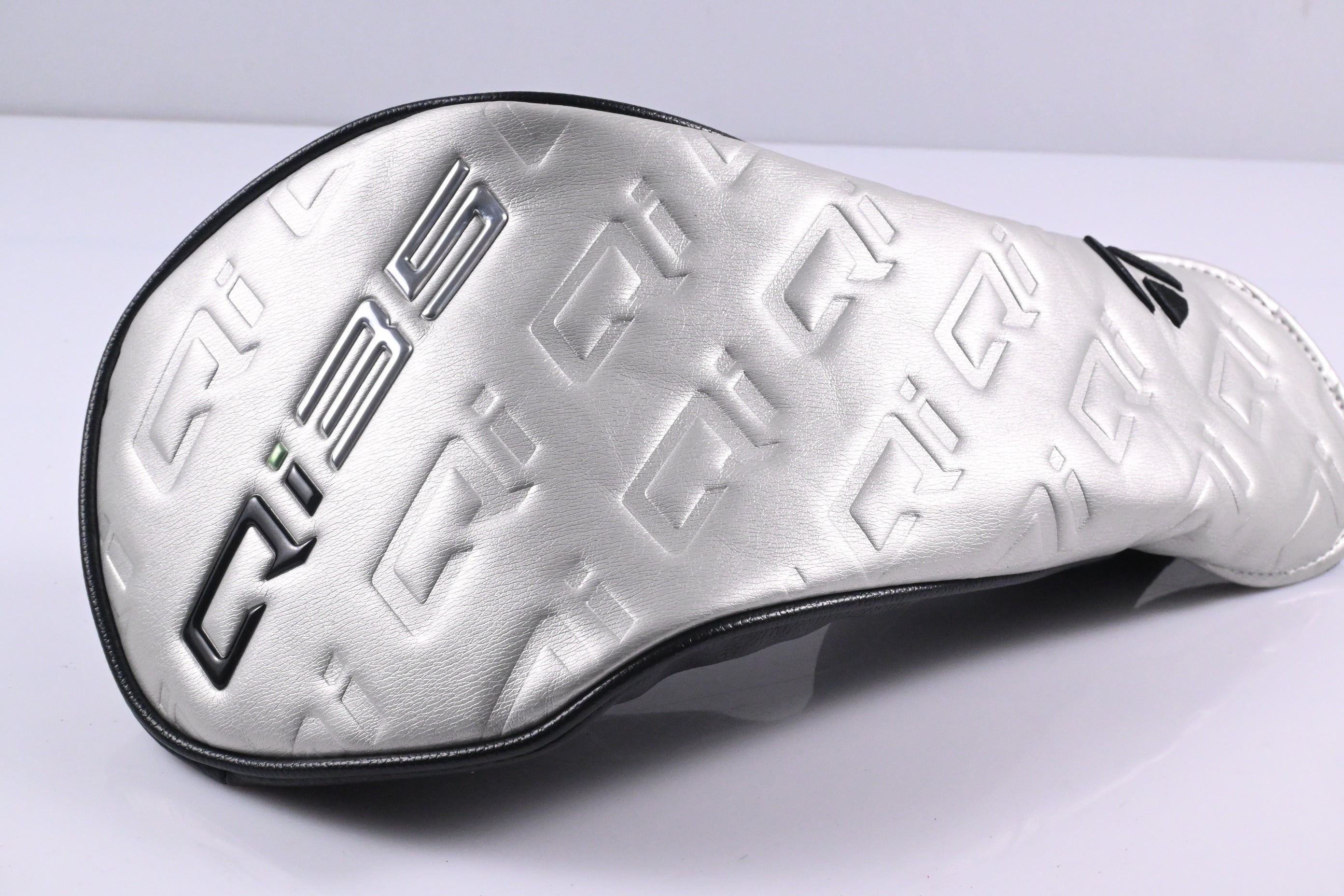 Taylormade Qi35 LS Driver / 9 Degree / Stiff Flex Kai'Li Dark Waves White 60
