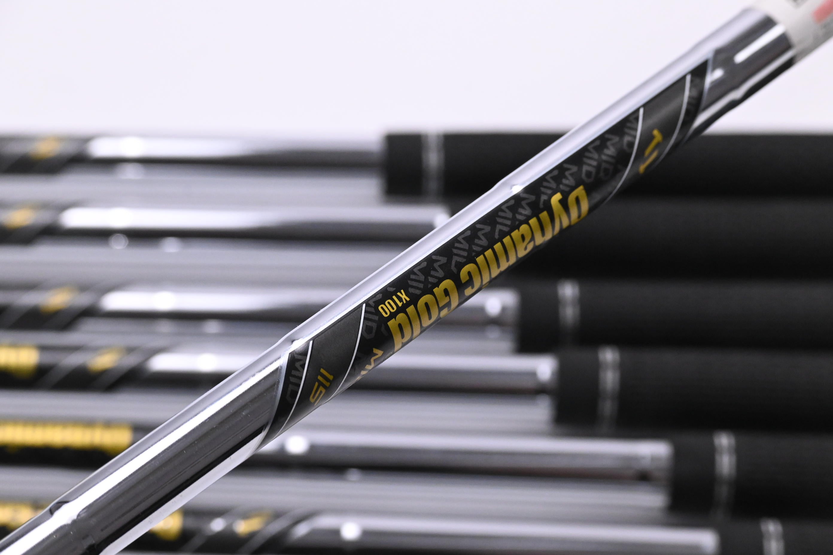 Ping Blueprint S Irons / 4-PW / Red Dot / X-Flex Dynamic Gold Mid 115 X100