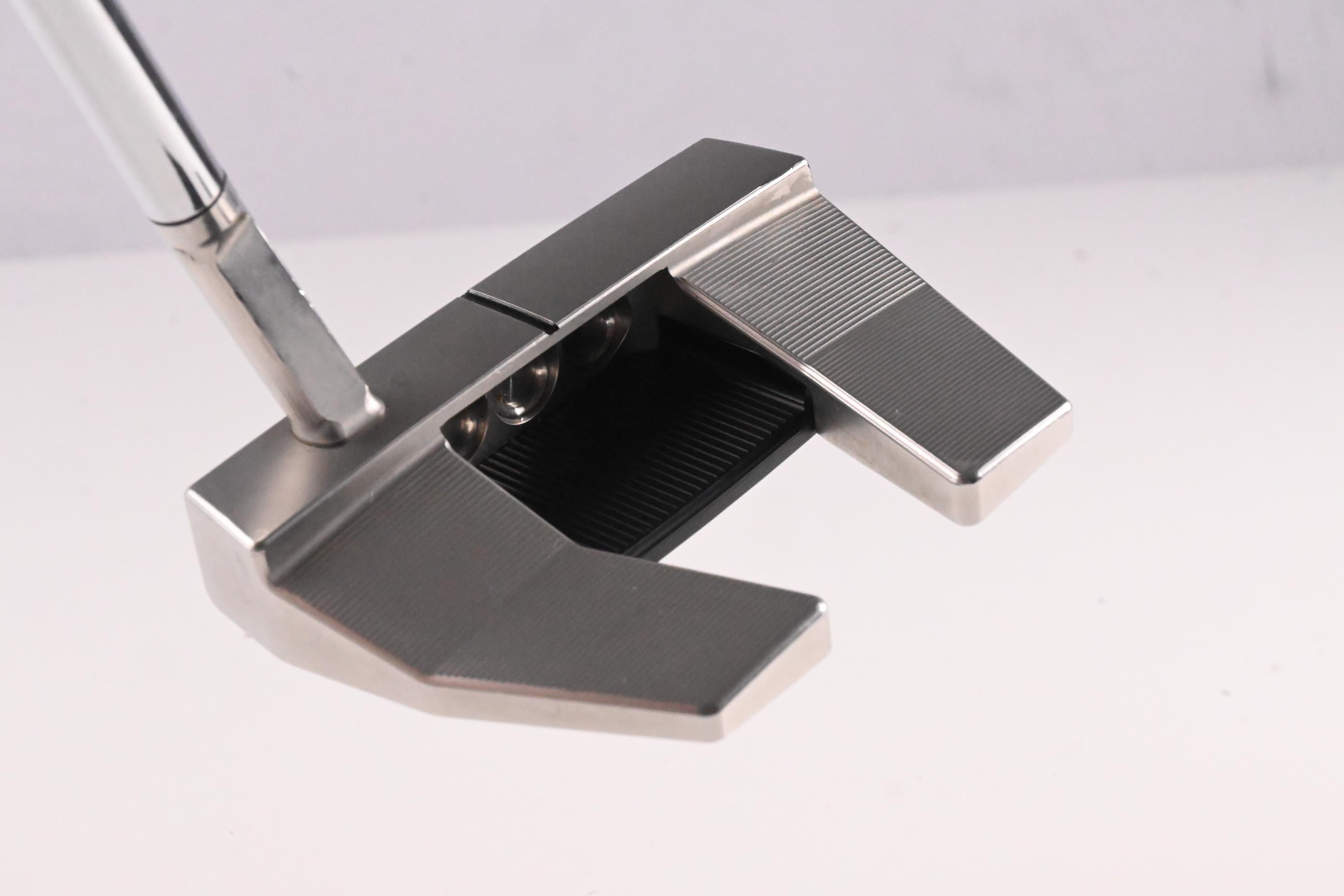 Scotty Cameron Phantom 5.5 X 2021 / 33 Inch