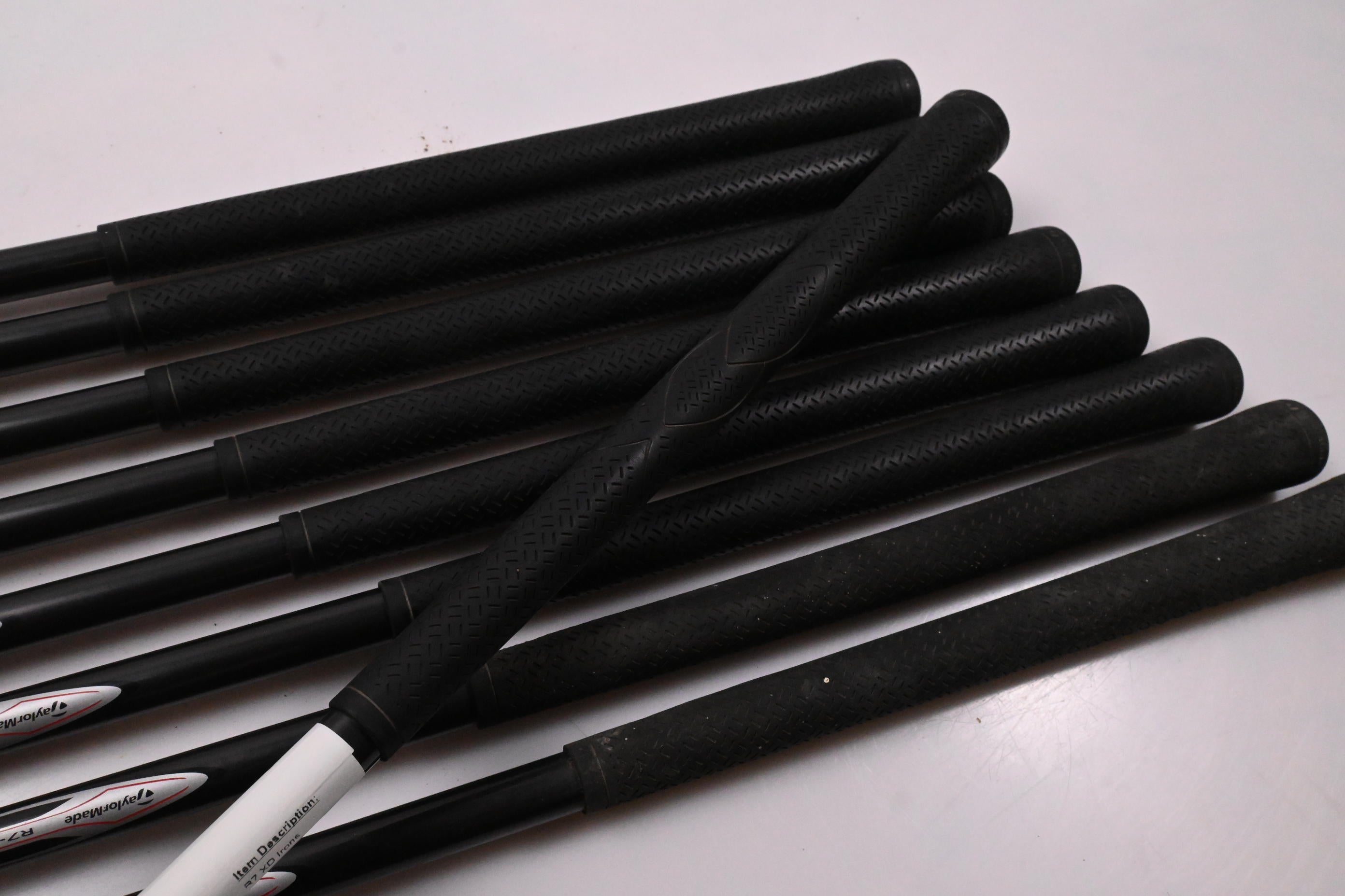 Taylormade R7 XD Irons / 3-PW+SW / Regular Flex Taylormade 65 Shafts