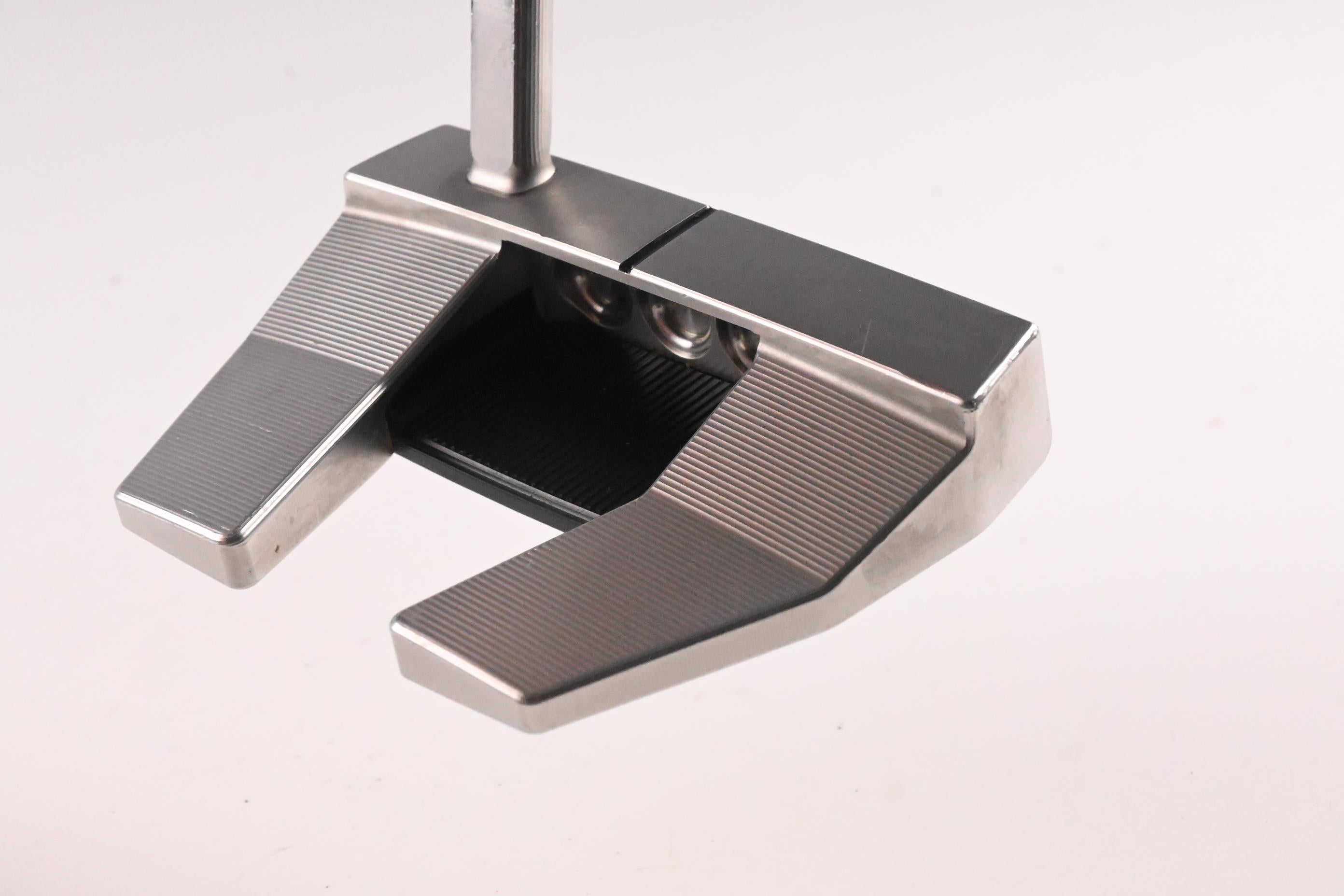 Scotty Cameron Phantom 5.5 X 2021 / 33 Inch