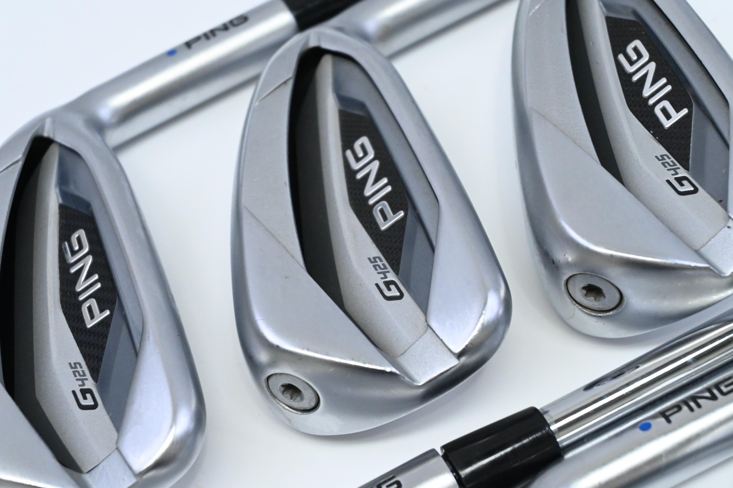 Ping G425 Irons / 5-PW / Blue Dot / Stiff Flex Ping AWT 2.0 Shafts