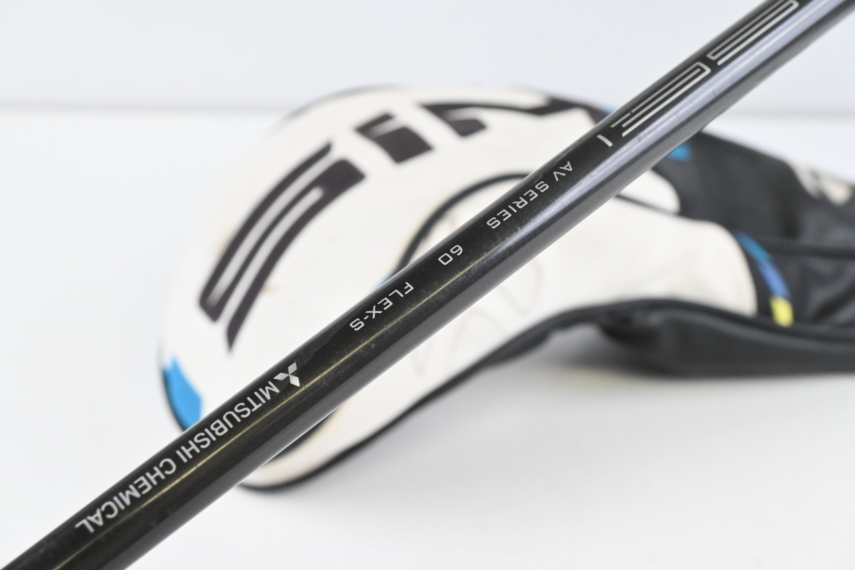Taylormade SIM2 Max Driver / 9 Degree / Stiff Flex Tensei AV Raw Blue 60 Shaft