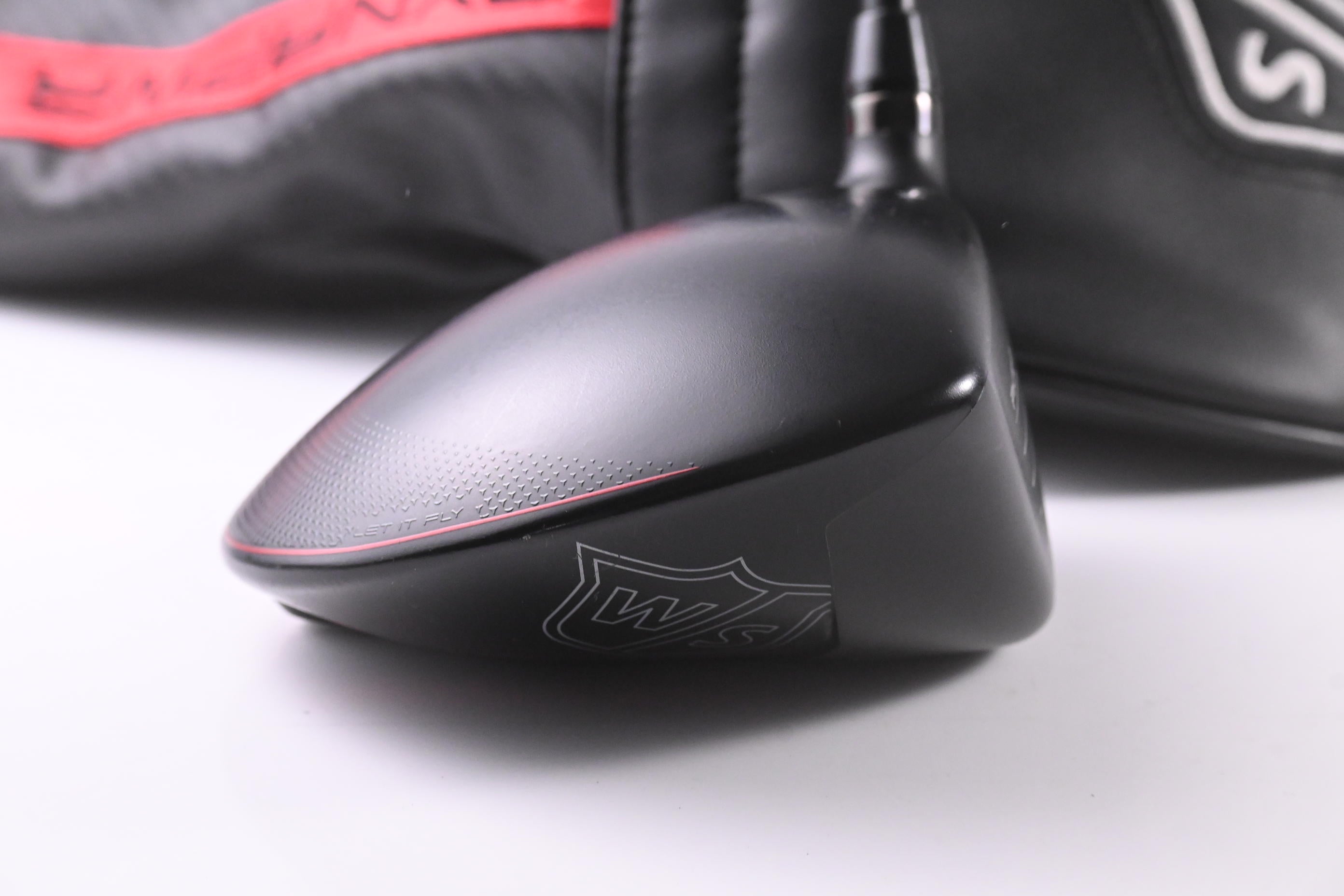 Wilson Dynapower Titanium 2023 Driver / 10.5 Degree / Senior Flex UST Helium