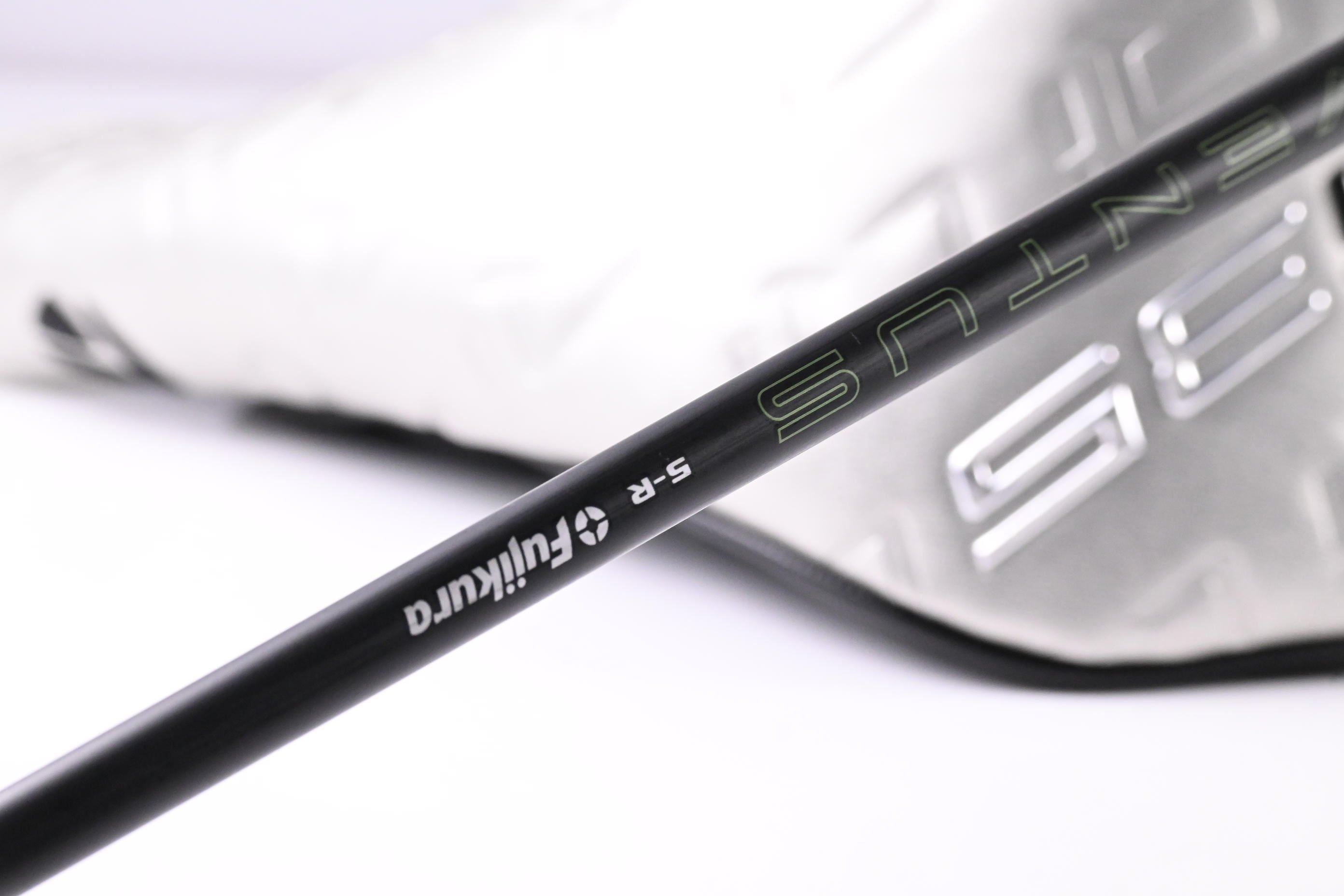 Taylormade Qi35 Driver / 10.5 Degree / Regular Flex Fujikura Ventus Blue 5 Shaft