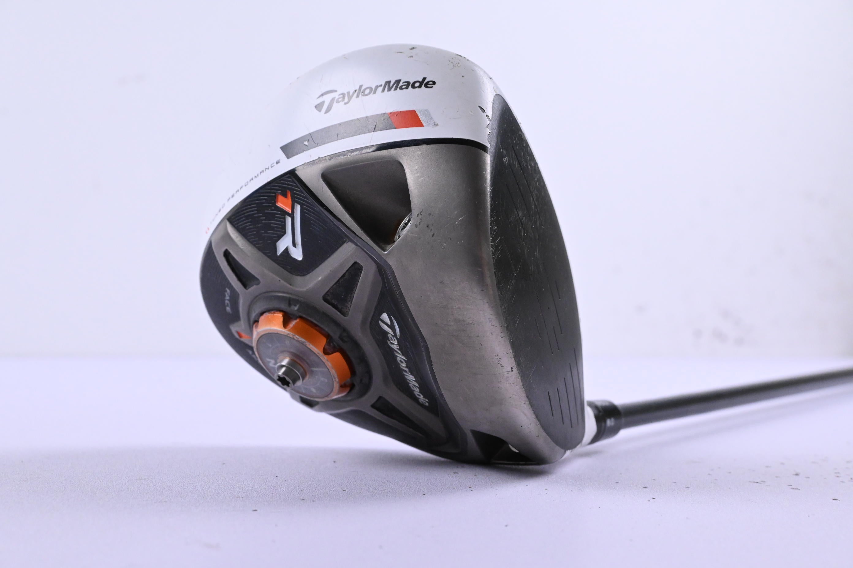 Taylormade R1 Driver / 10.5 Degree / Regular Flex Aldila RIP Phenom 55 Shaft