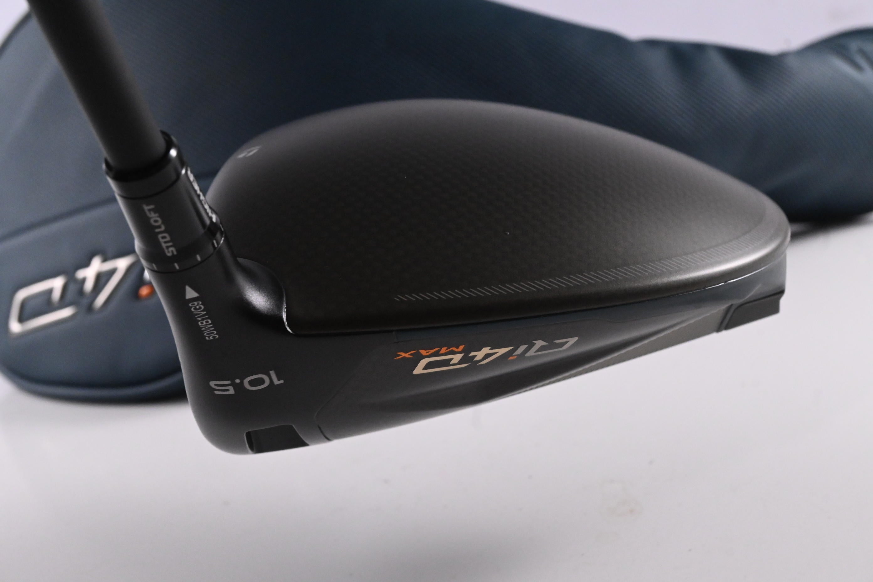 Taylormade Qi4D Max Driver / 10.5 Degree / Regular Flex Reax Blue 50 Shaft