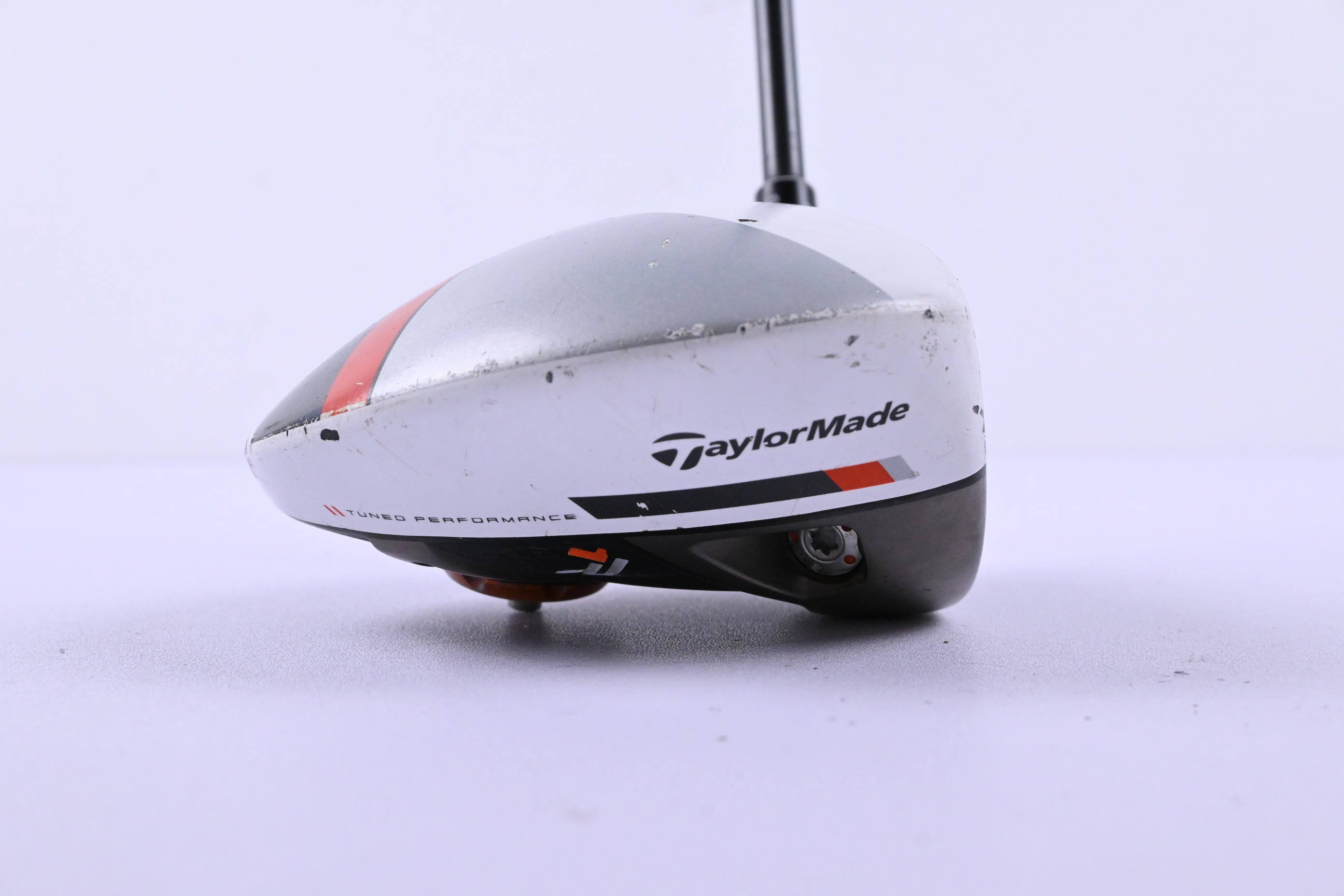 Taylormade R1 Driver / 10.5 Degree / Regular Flex Aldila RIP Phenom 55 Shaft