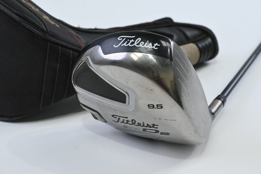 Titleist 909 D2 Driver / 9.5 Degree / Stiff Flex Aldila Voodoo Shaft