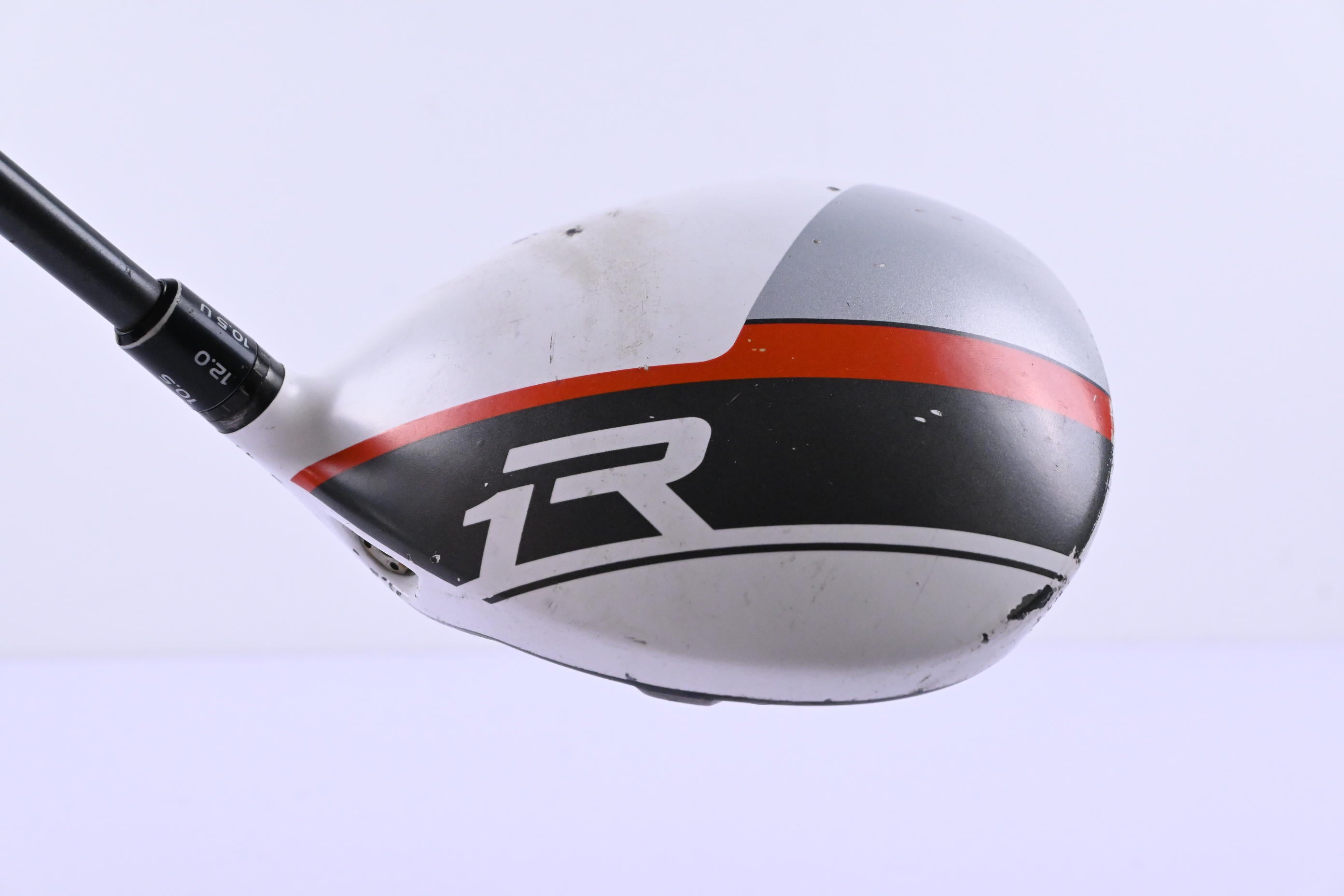 Taylormade R1 Driver / 10.5 Degree / Regular Flex Aldila RIP Phenom 55 Shaft