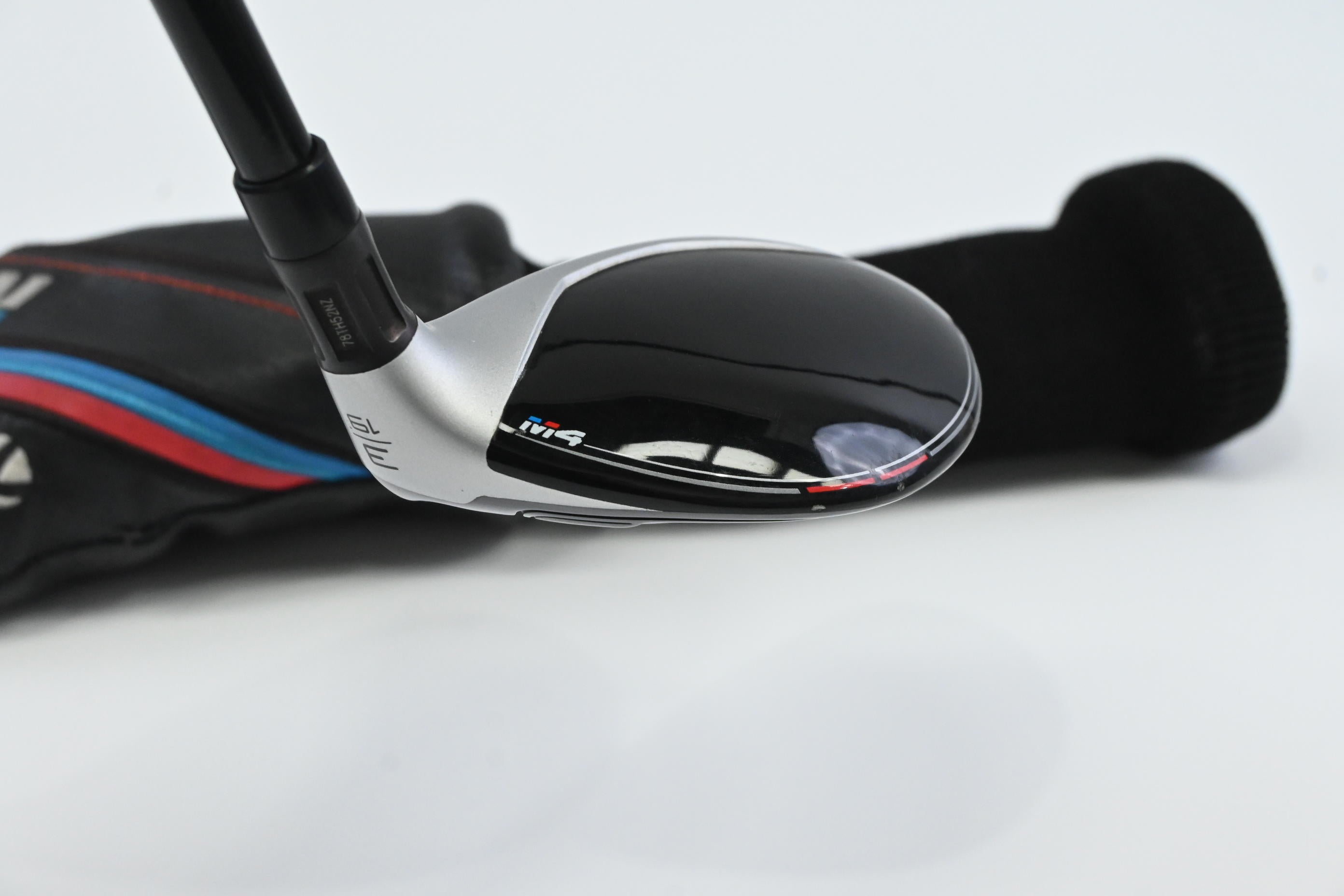 Taylormade M4 #3 Hybrid / 19 Degree / Stiff Flex Fujikura Atmos Red 7 Shaft
