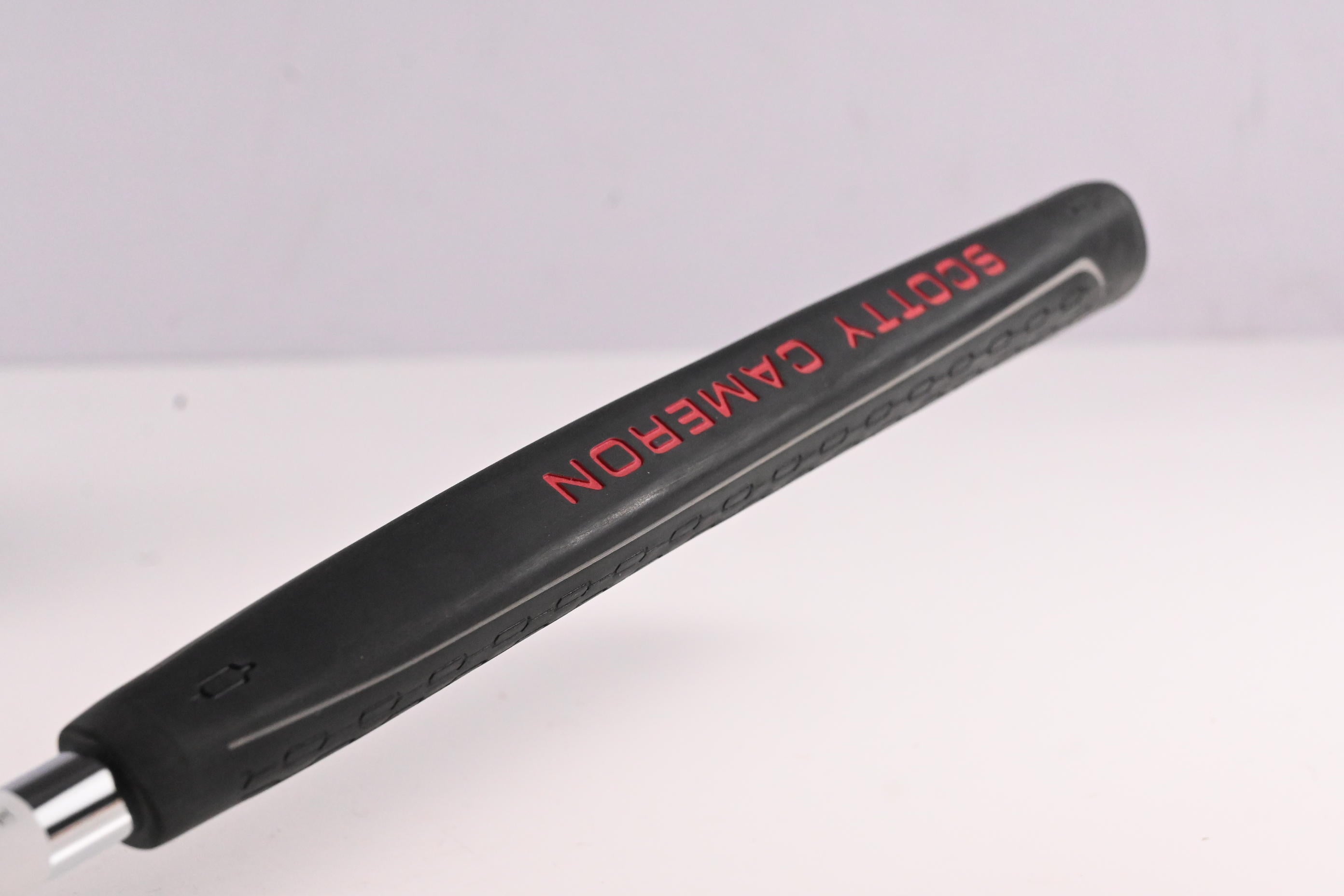 Scotty Cameron Studio Style Newport Putter / 33 Inch