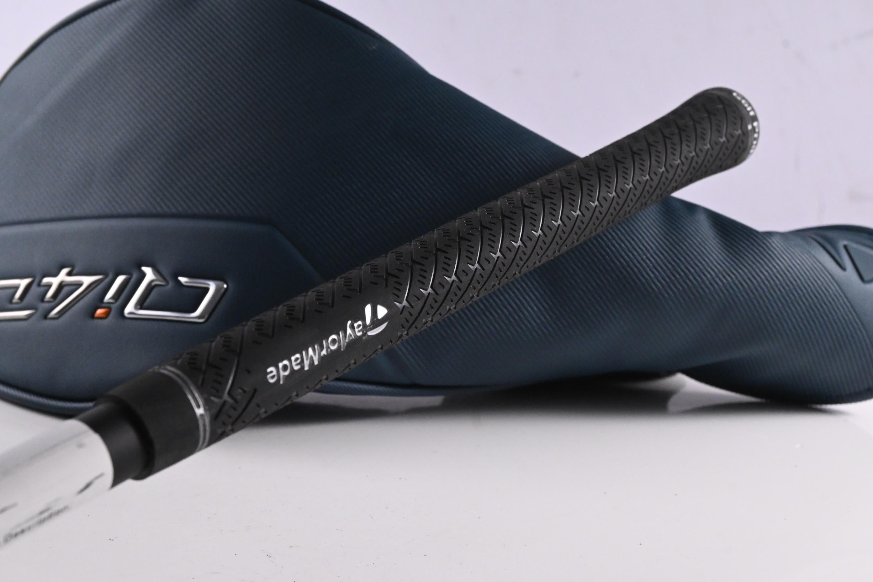 Taylormade Qi4D Max Driver / 10.5 Degree / Regular Flex Reax Blue 50 Shaft