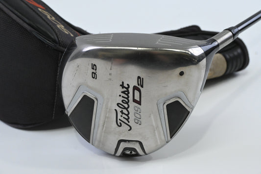 Titleist 909 D2 Driver / 9.5 Degree / Stiff Flex Aldila Voodoo Shaft