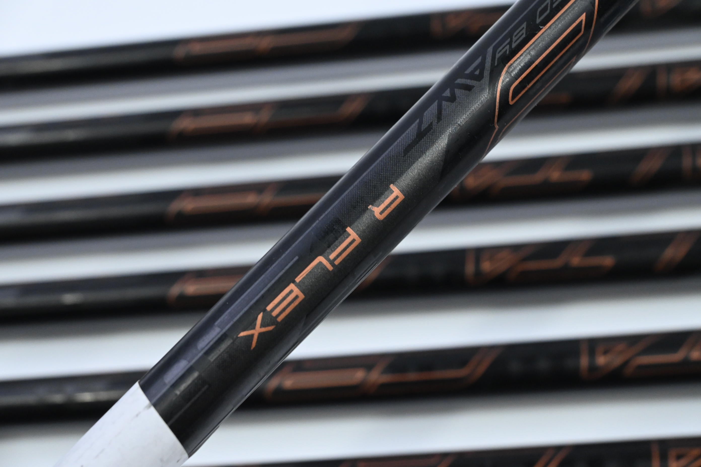 Ping G400 Irons / 5-PW+UW+SW / Black Dot / Regular Flex Ping Alta CB AWT Shaft