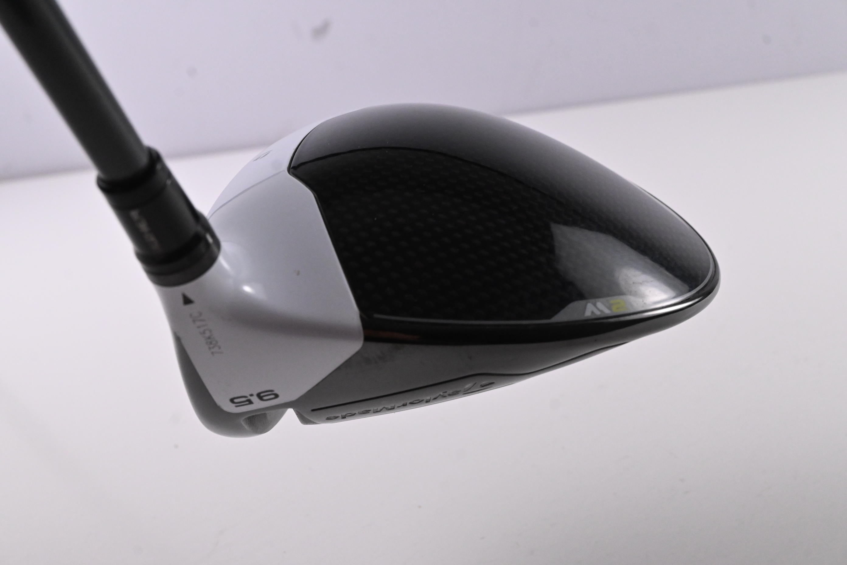 Taylormade M2 2017 Driver / 9.5 Degree / Regular Flex Fujikura Pro XLR8 56 Shaft