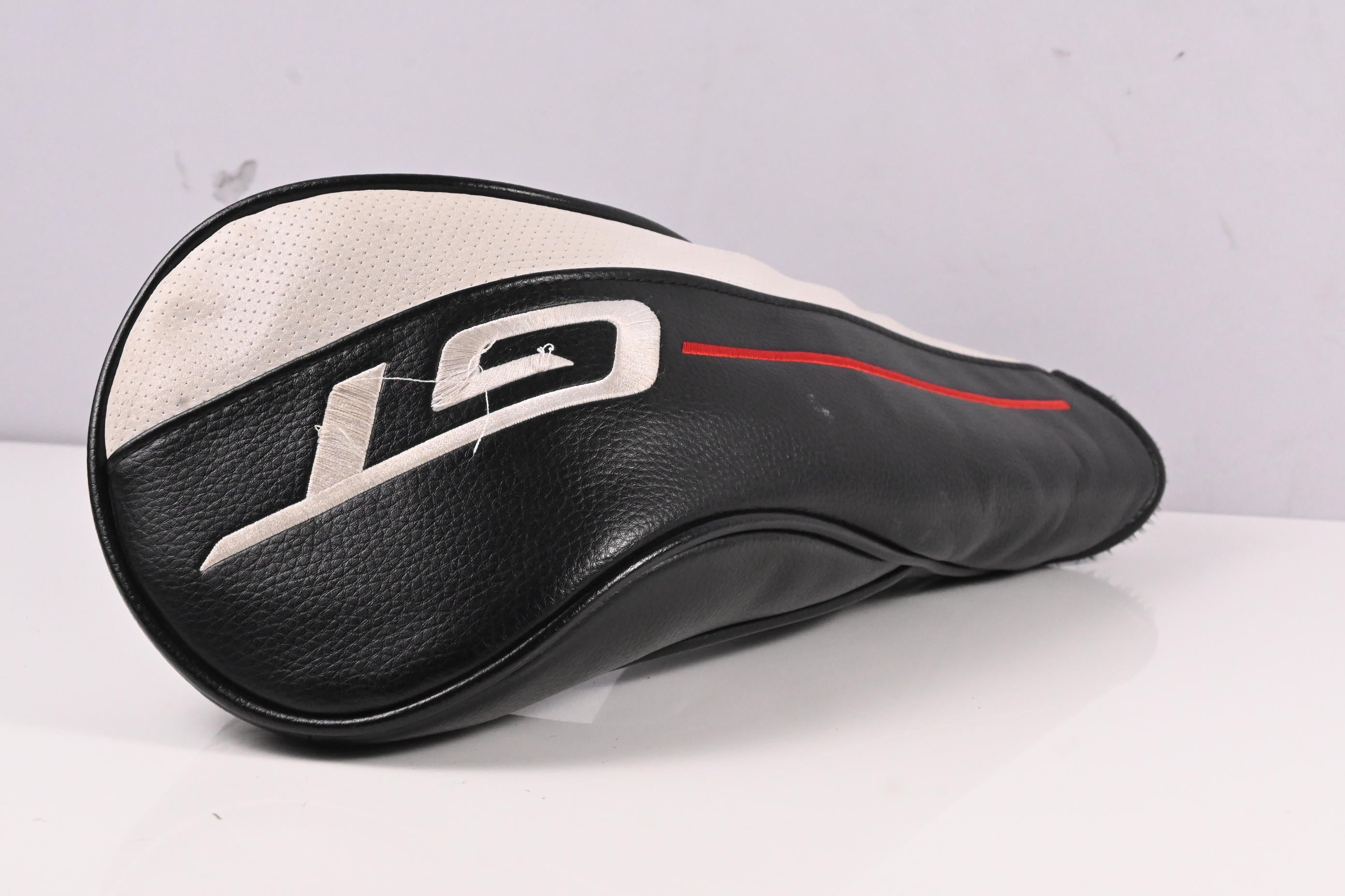 Titleist GT2 Driver / 10 Degree / Regular Flex Tensei 1K Blue 55 Shaft