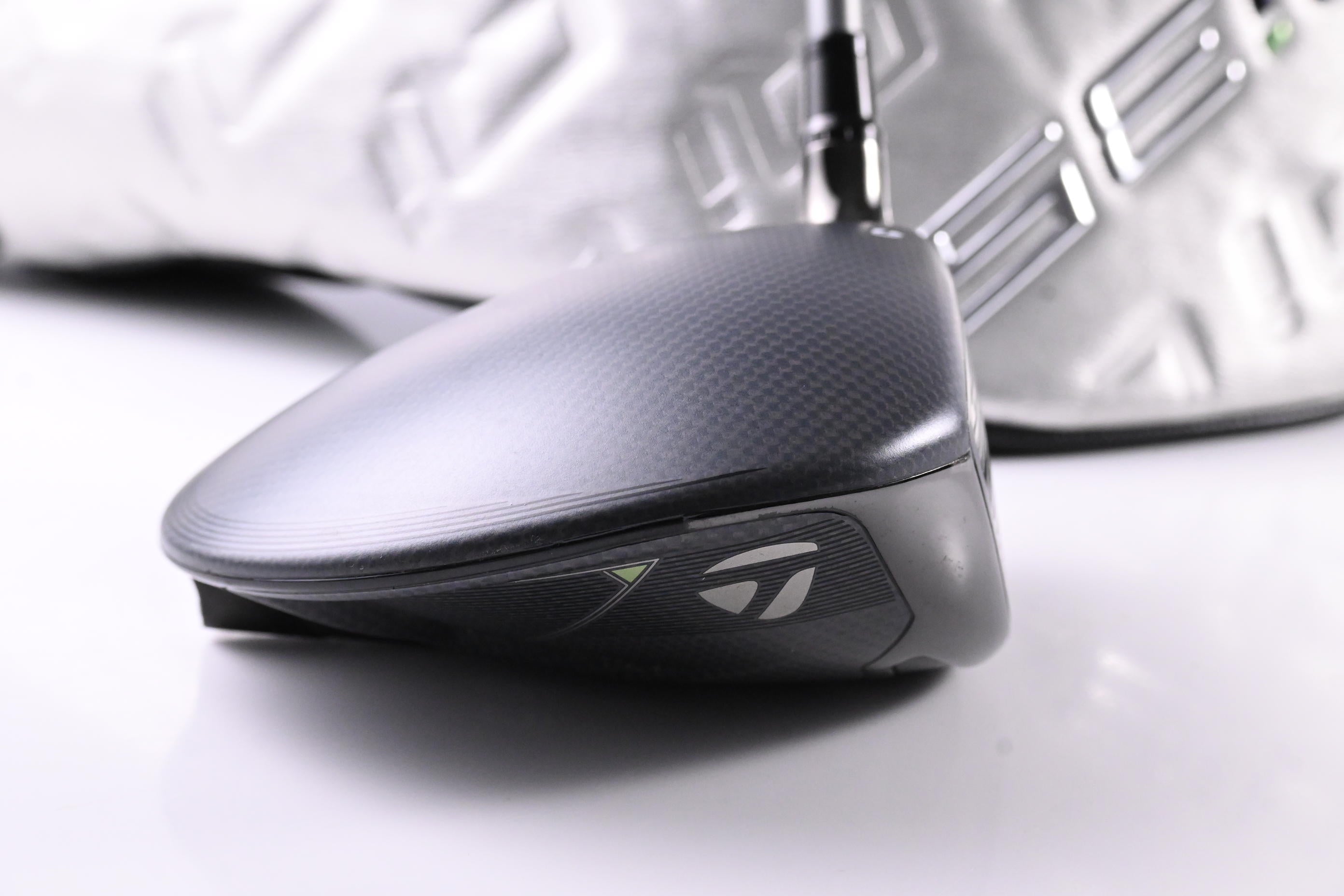 Taylormade Qi35 Driver / 9 Degree / Stiff Flex Fujikura Air Speeder 50 Shaft