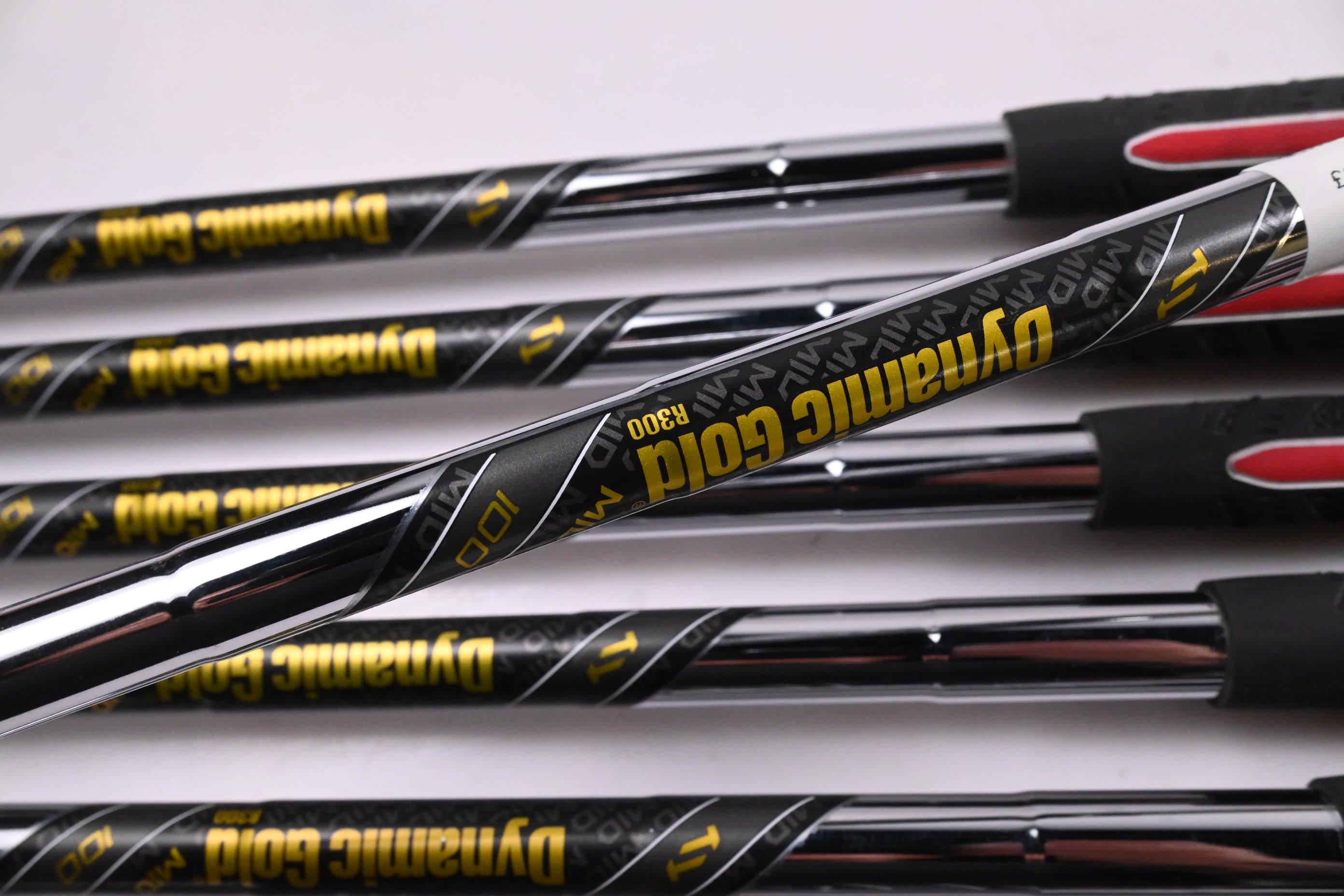 Callaway Apex Ai200 Irons / 5-PW+GW / Regular Flex Dynamic Gold Mid 100 R300