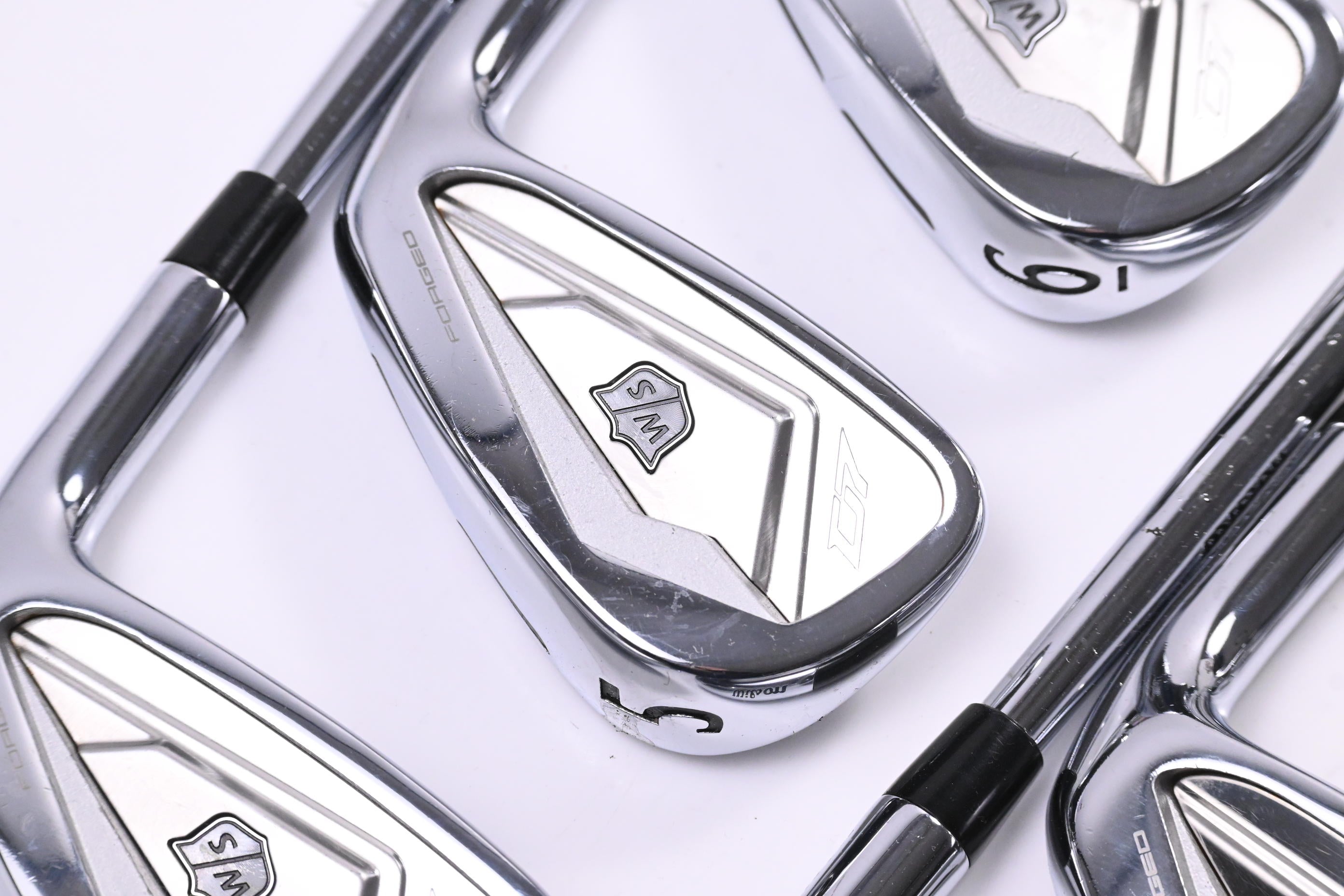 Wilson D7 Forged Irons / 4-PW+GW / Regular Flex KBS $-Taper Lite 95 Shafts