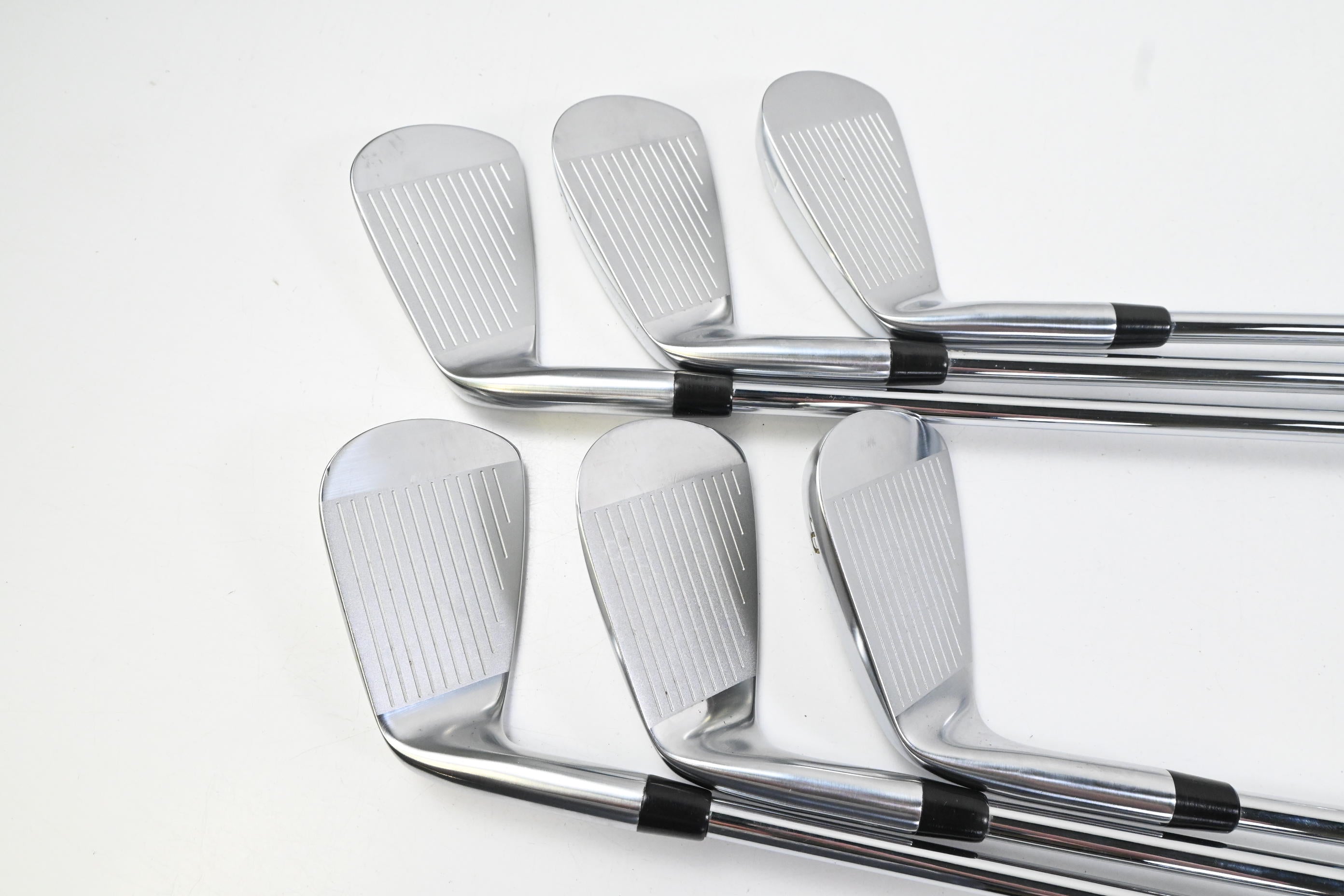 Lynx Prowler Forged Irons / 5-PW / Regular Flex Lynx Virage V-Tech Shafts