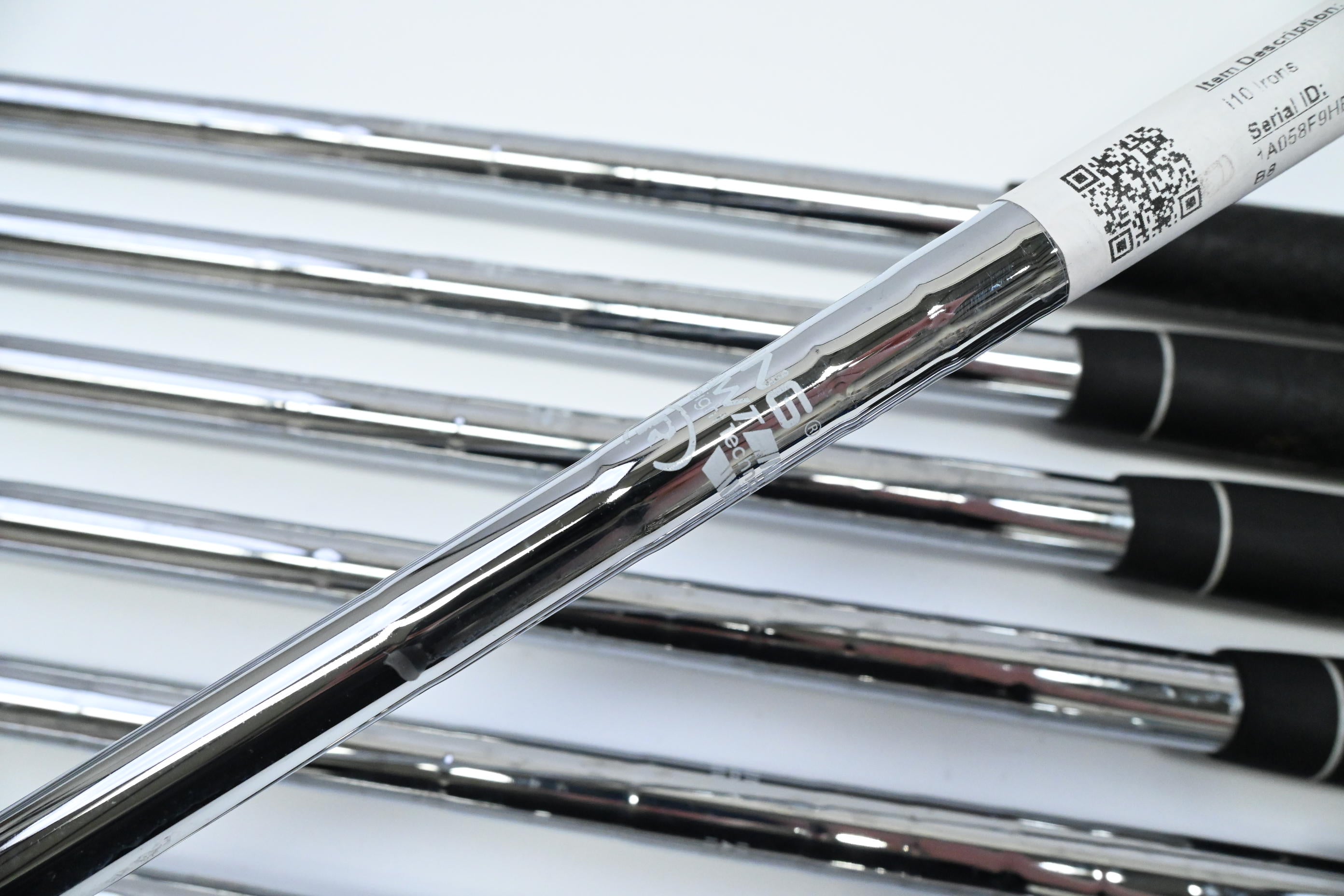 Ping i10 Irons / 4-PW / Blue Dot / Regular Flex Ping AWT Shafts