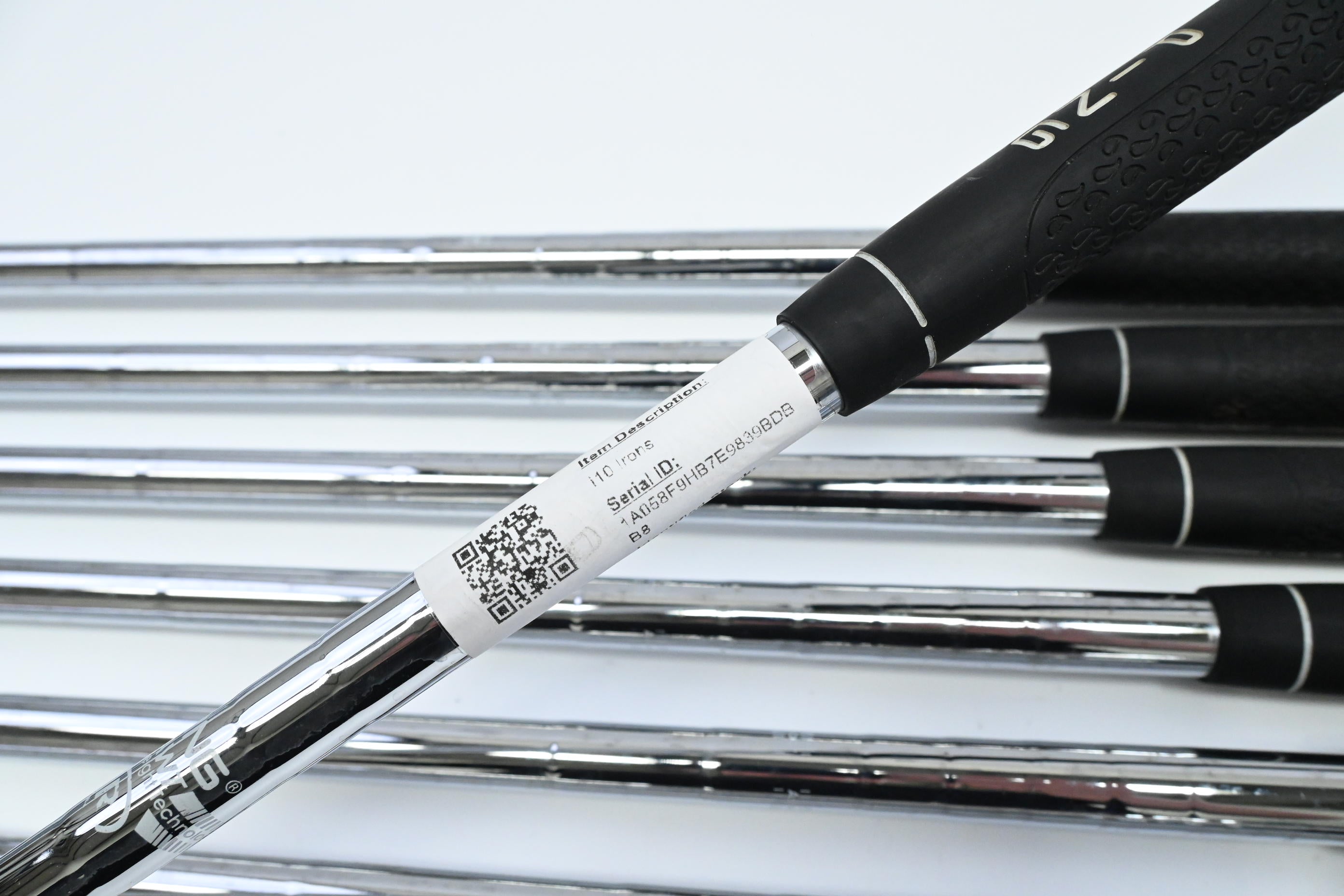 Ping i10 Irons / 4-PW / Blue Dot / Regular Flex Ping AWT Shafts