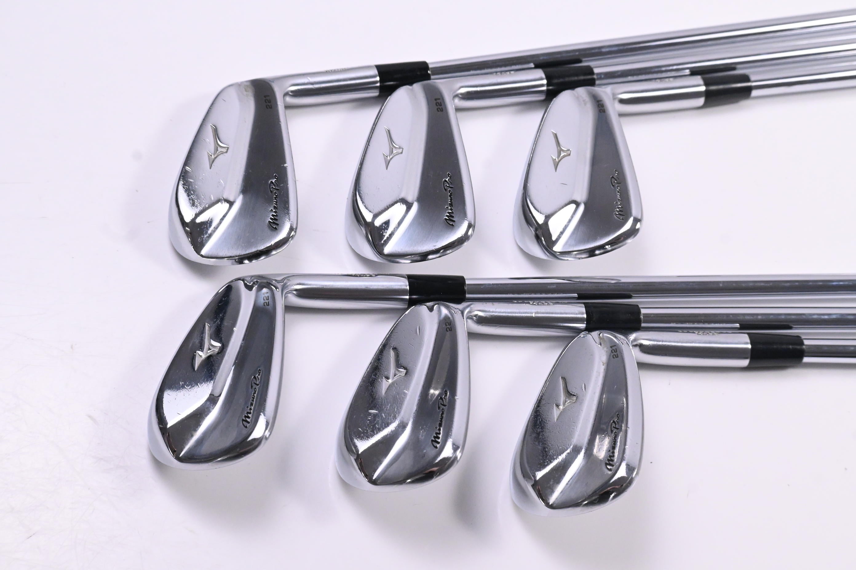 Mizuno Pro 221 Irons / 5-PW / Stiff Flex Dynamic Gold S300 Shafts