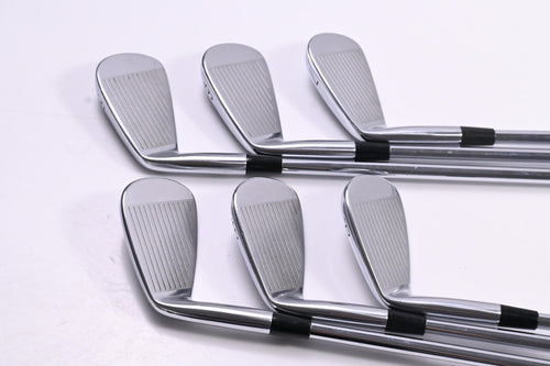 Mizuno Pro 221 Irons / 5-PW / Stiff Flex Dynamic Gold S300 Shafts