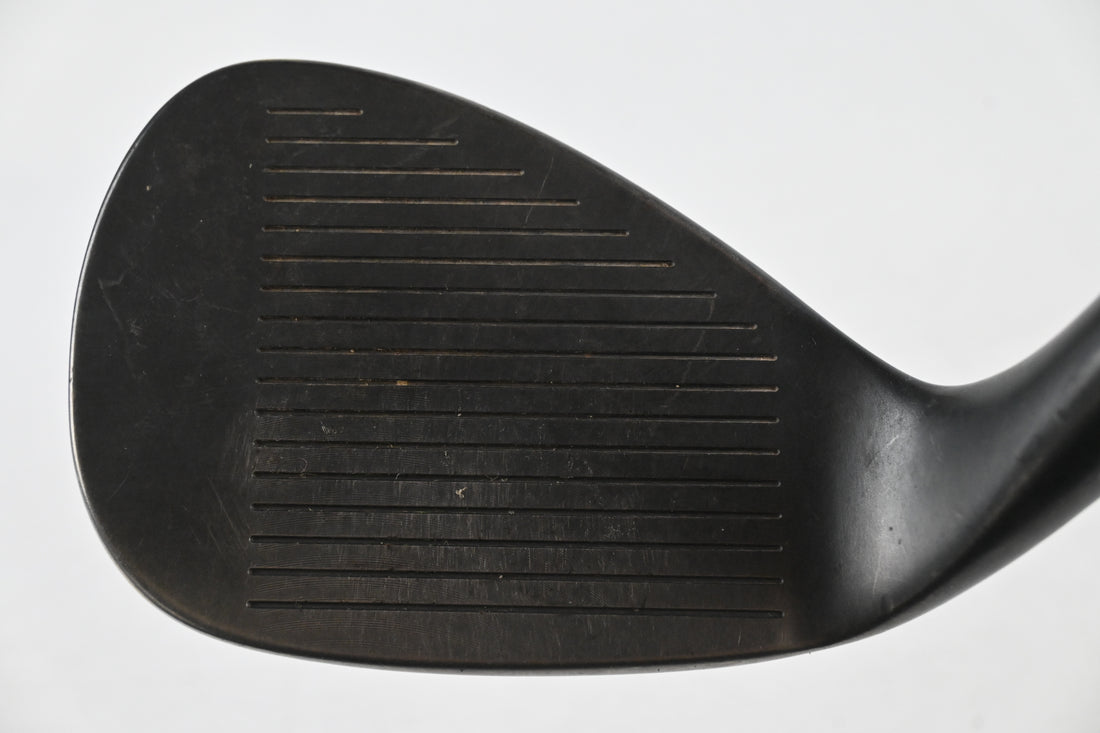 Cobra King Black Gap Wedge / 52 Degree / Stiff Flex Dynamic Gold S200 Shaft