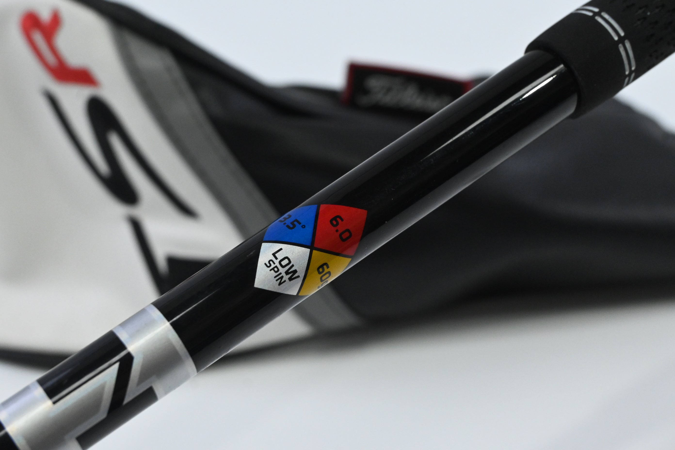 Titleist TSR3 Driver / 9 Degree / Stiff Flex HZRDUS Gen4 Black 60 Shaft