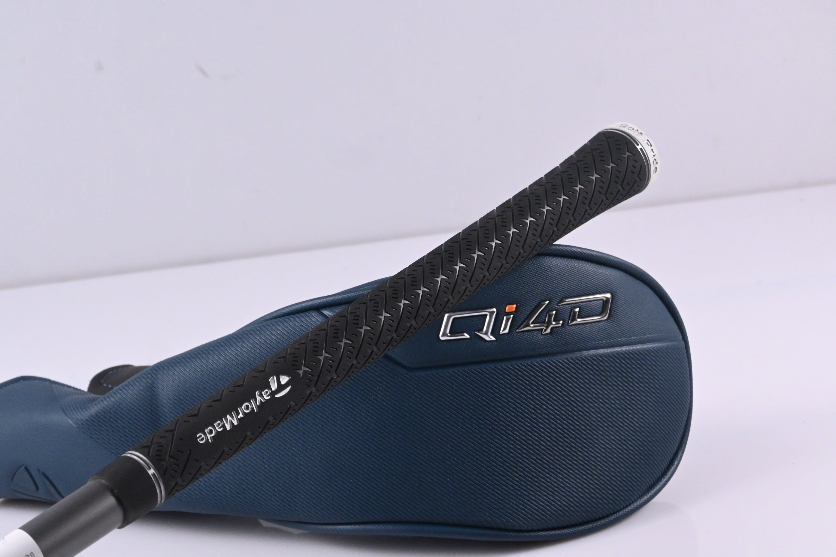 Taylormade Qi4D Max Lite #5 Wood / 18 Degree / Senior Flex Reax 45 Shaft
