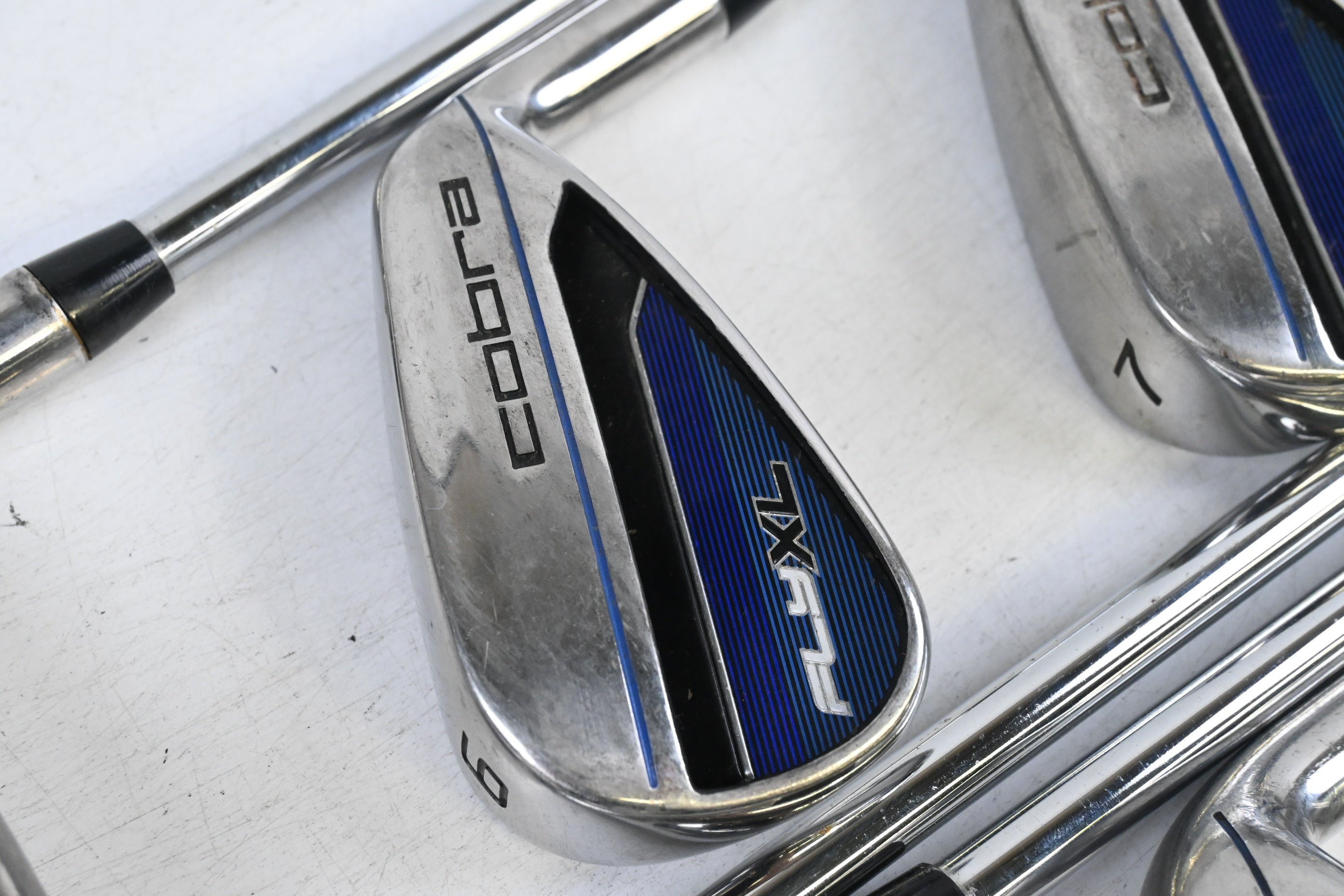 Cobra Fly XL Irons / 5-PW+SW / Regular Flex Cobra XL Shafts