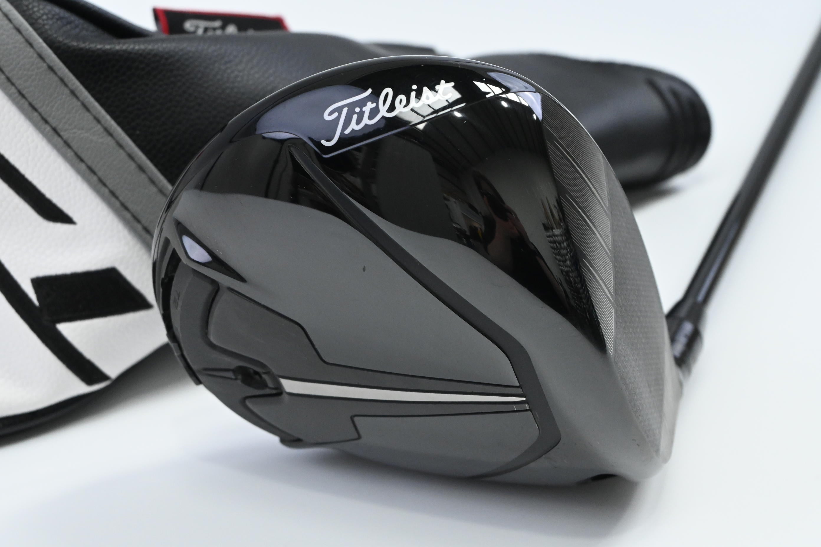 Titleist TSR3 Driver / 9 Degree / Regular Flex Tensei AV Blue 55 Shaft