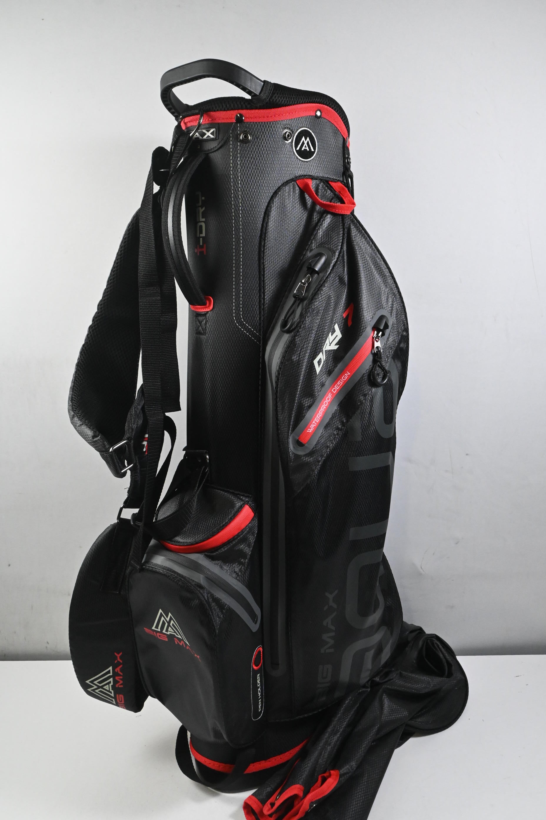 Big Max Dry 7 Stand Bag / 4-Way divider / Black & Red