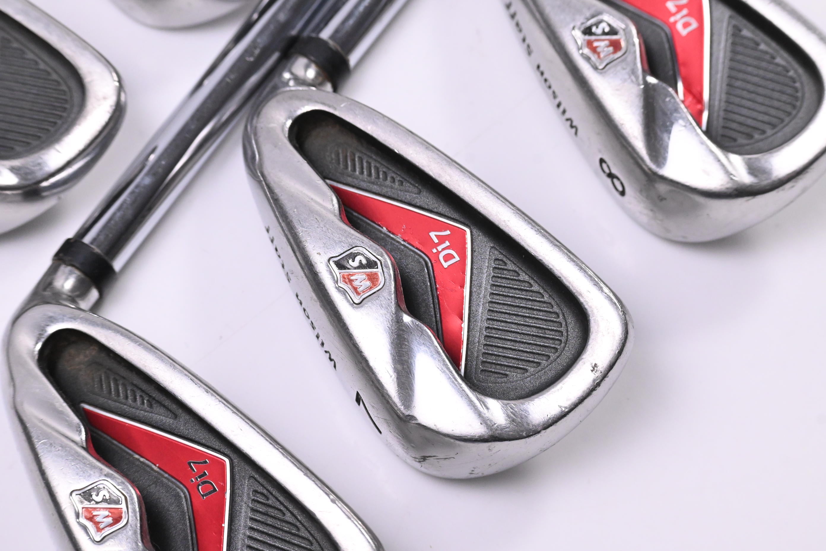 Wilson Di7 Irons / 4-8i / UniFlex TX-105 Shafts