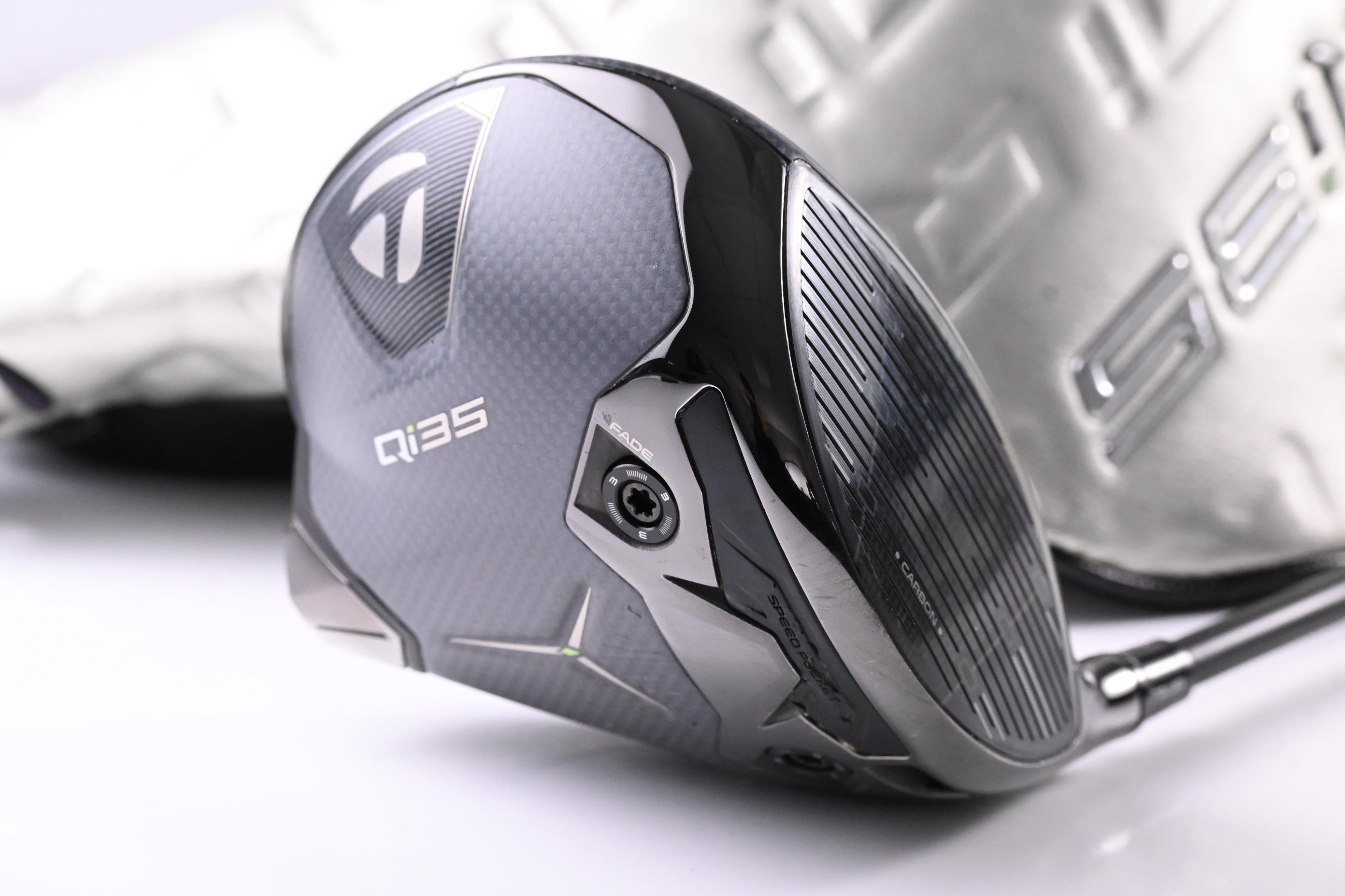 Taylormade Qi35 LS Driver / 9 Degree / Regular Flex Fujikura Ventus Blue 5 Shaft