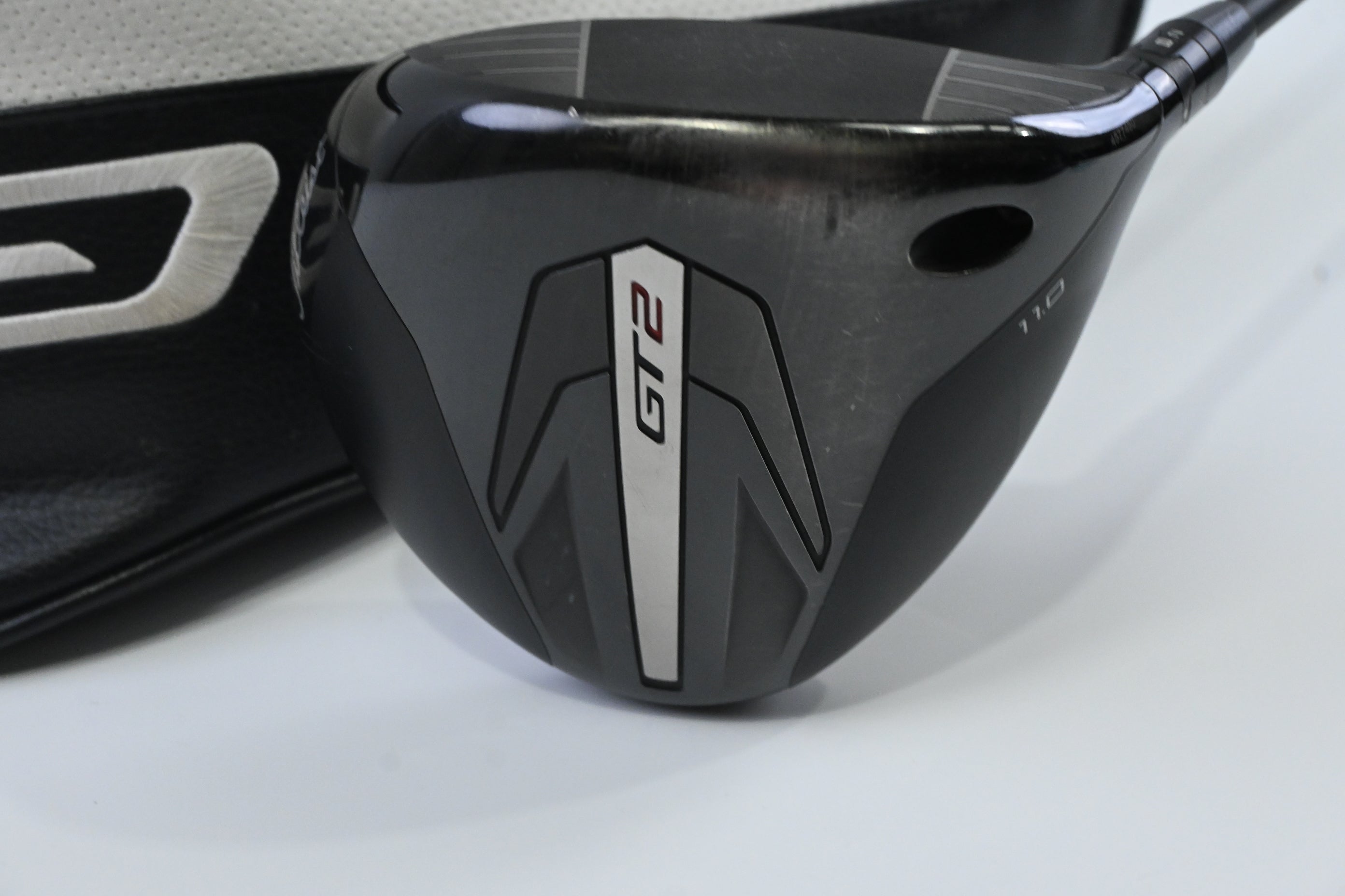 Titleist GT2 Driver / 11 Degree / Stiff Flex Project X Titan Black 60 Shaft