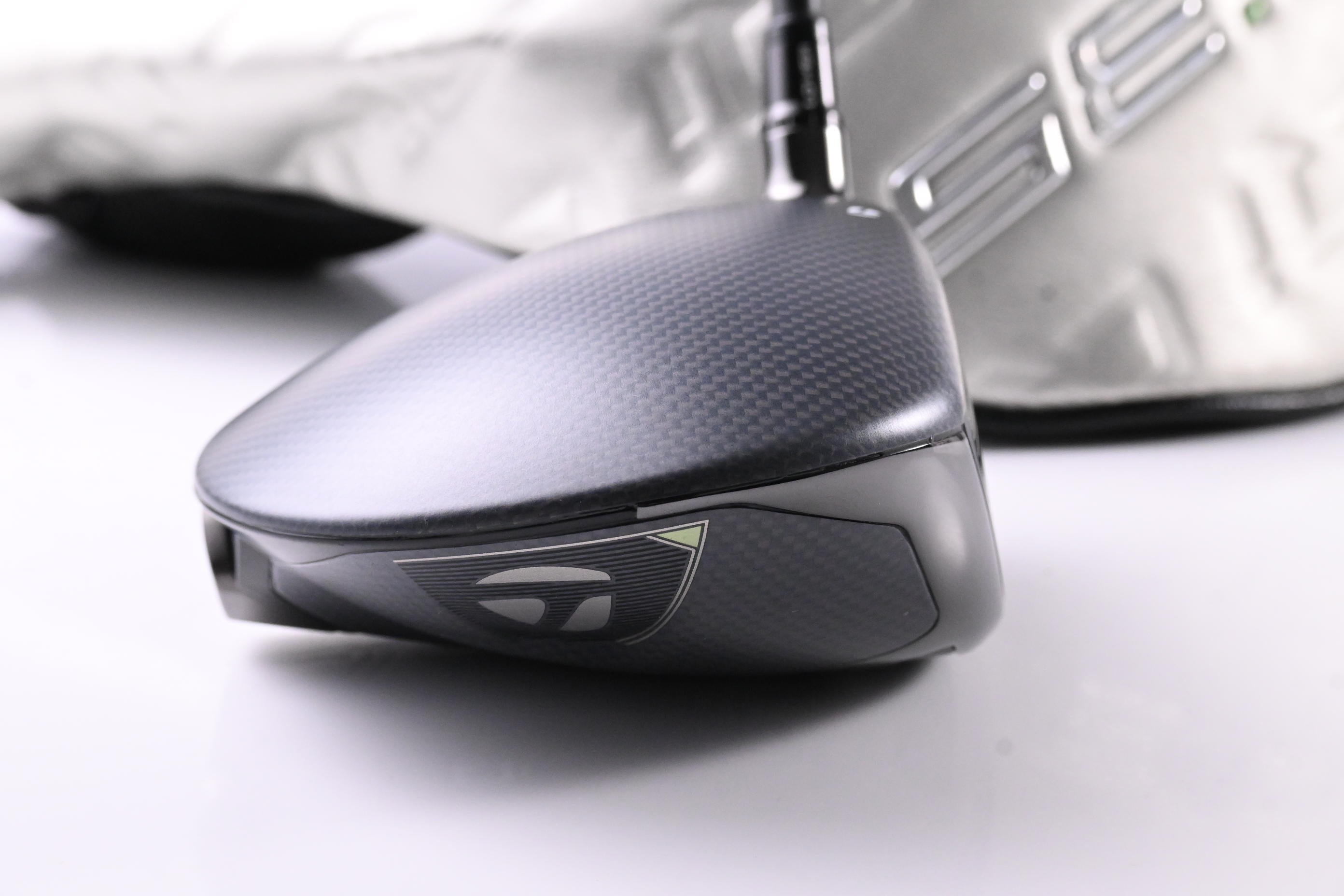 Taylormade Qi35 LS Driver / 9 Degree / Regular Flex Fujikura Ventus Blue 5 Shaft