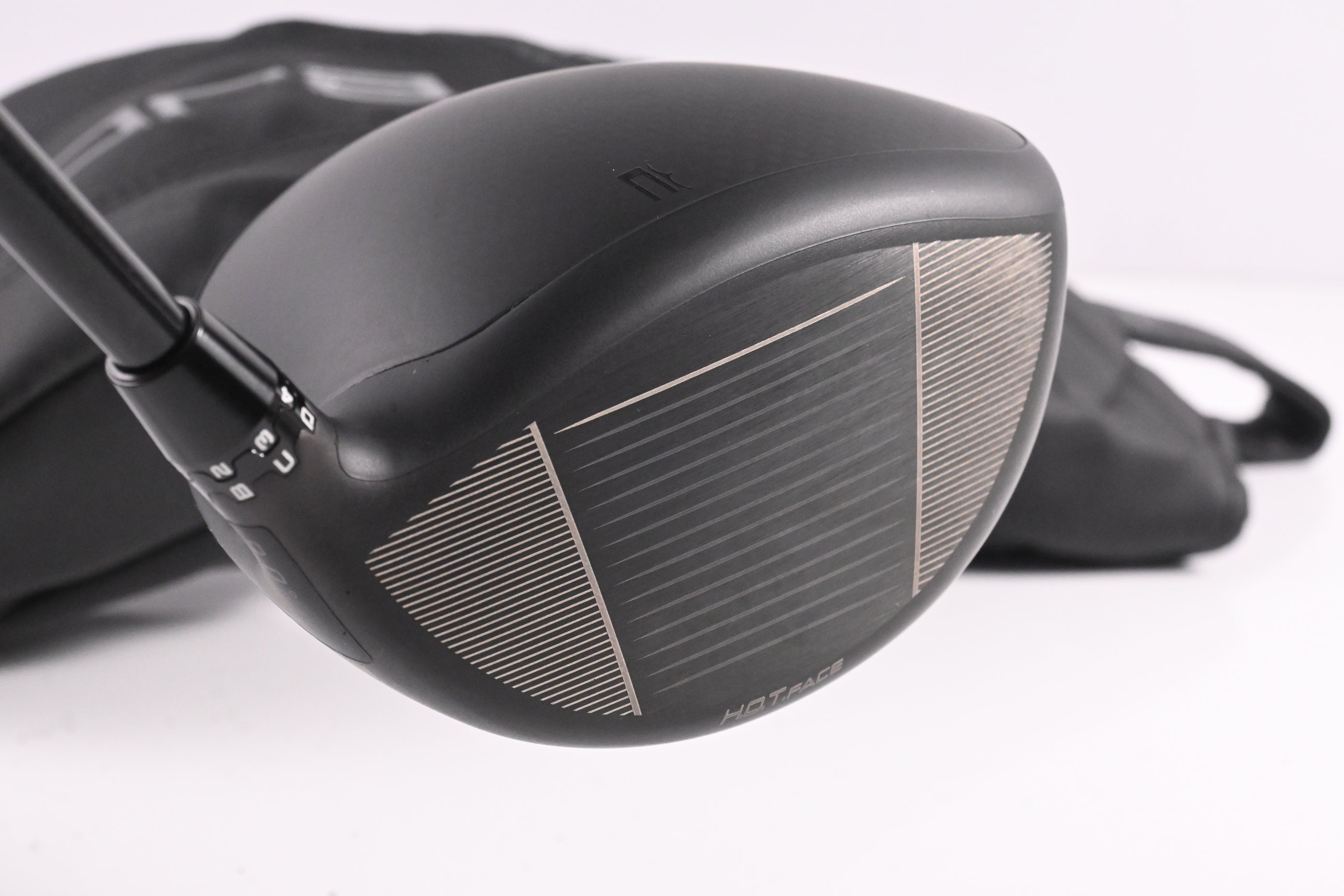 Left Hand Cobra DS-Adapt LS Driver / 9 Degree / X-Flex Denali Black 60 Shaft