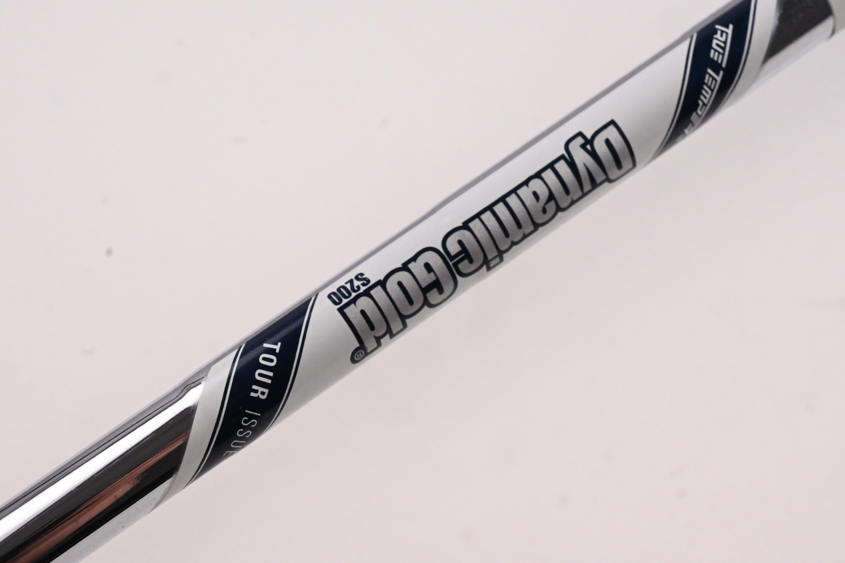 Taylormade Milled Grind 3 Black Gap Wedge / 52 Degree / Stiff Flex Dynamic Gold S200