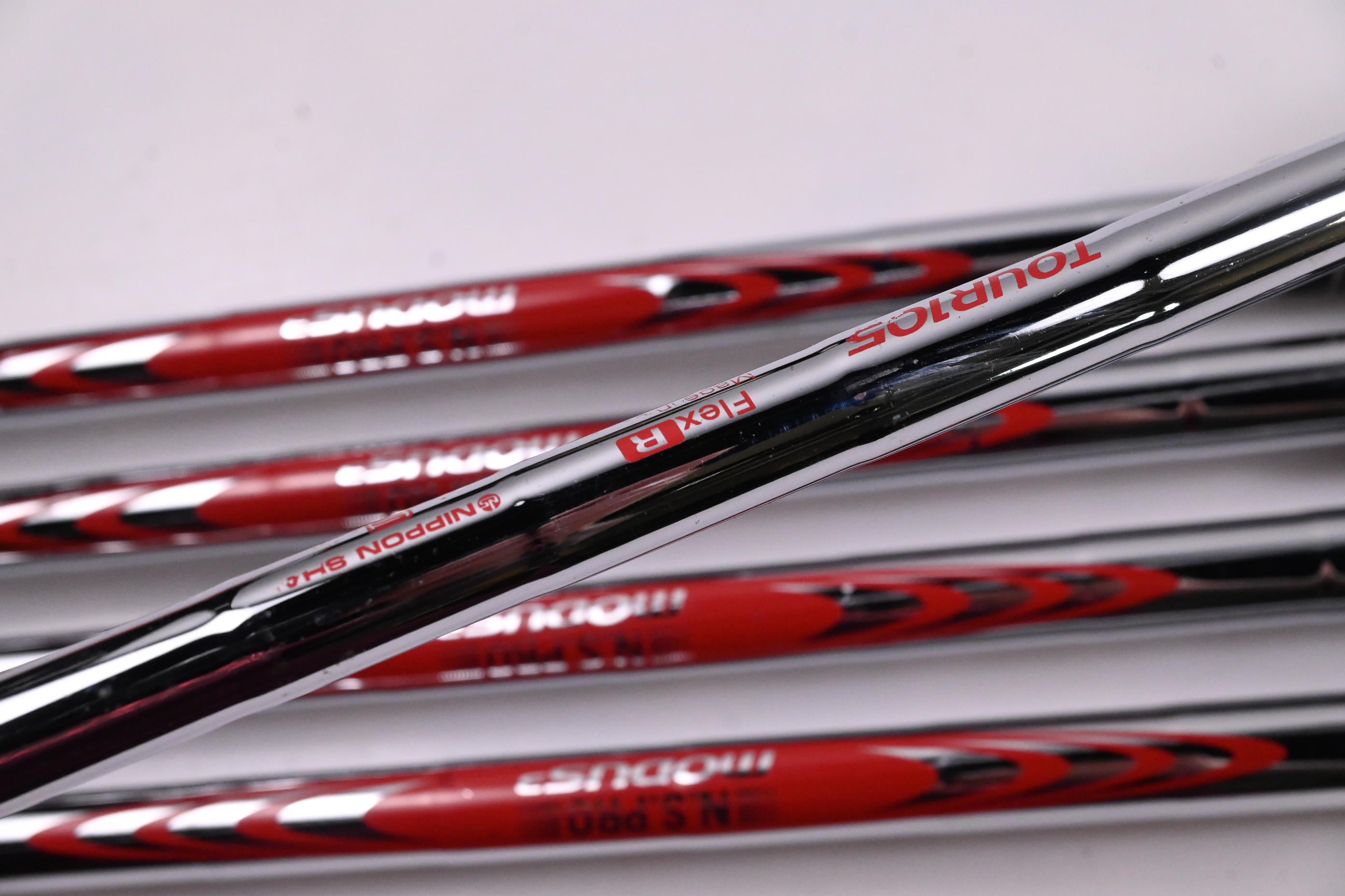 Mizuno Pro 221 Irons / 6-PW / Regular Flex N.S.Pro Modus 3 105 Shafts