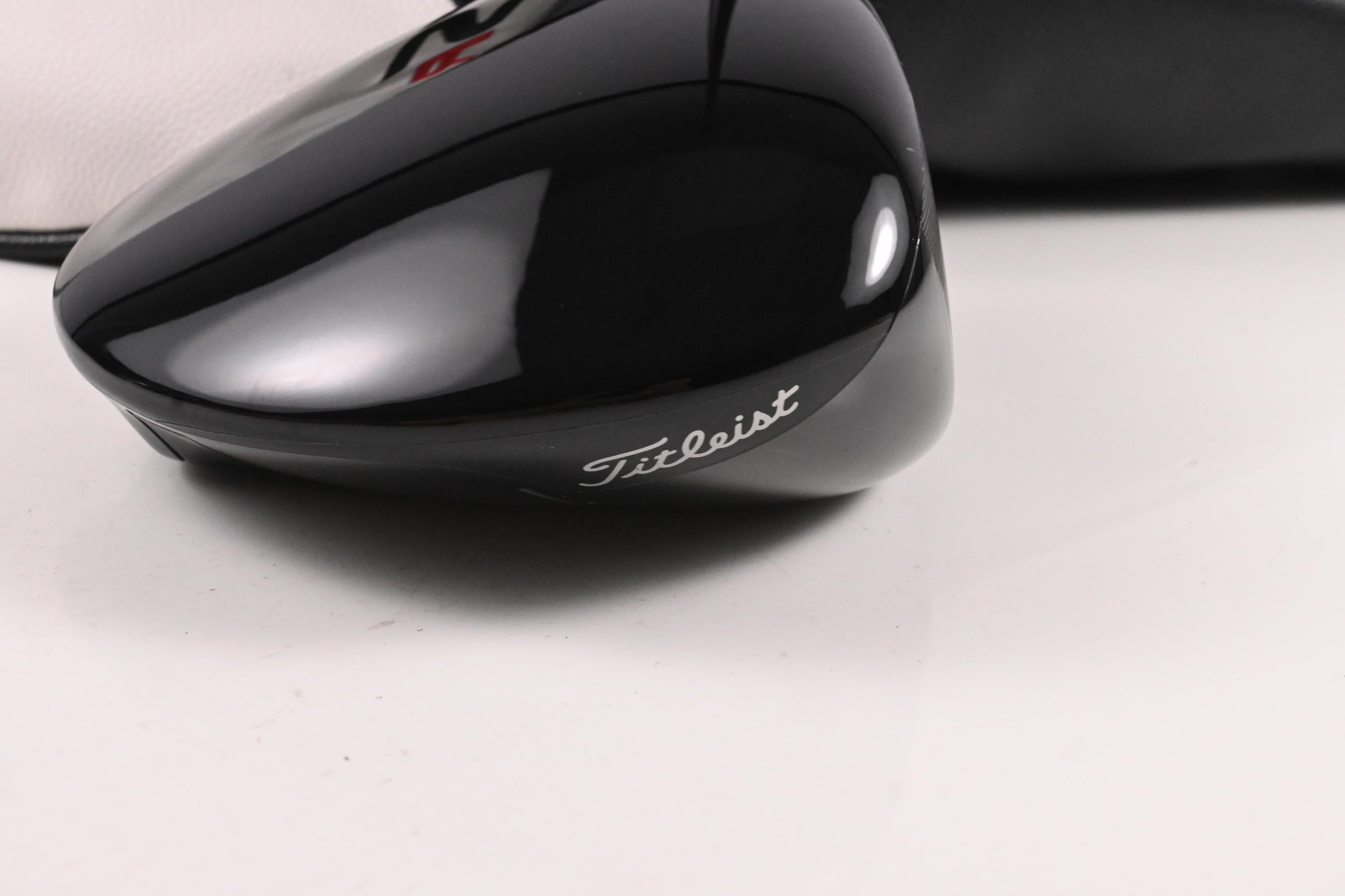 Titleist TSR2 Driver / 9 Degree / Stiff Flex HZRDUS Red 75 Shaft