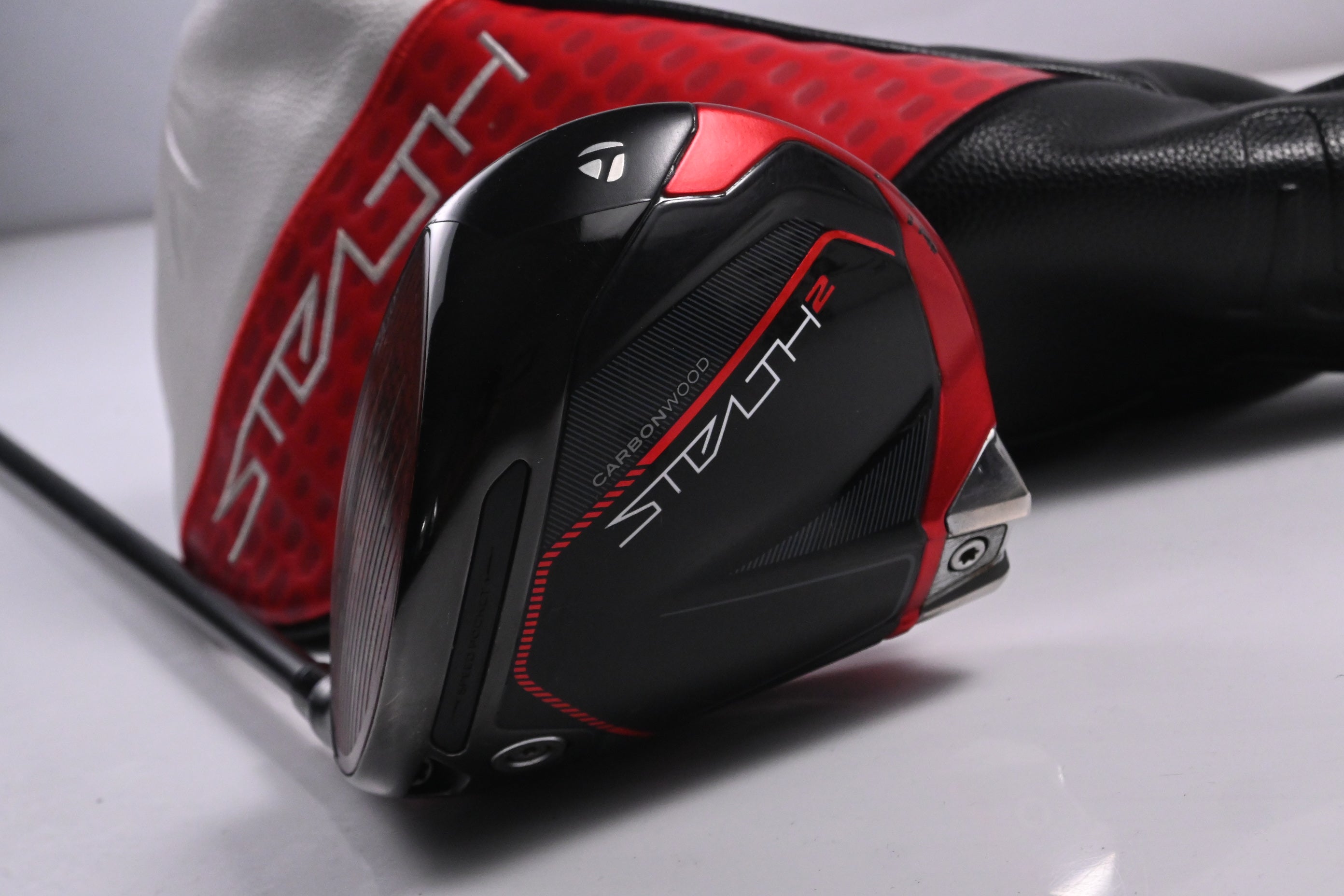 Left Hand Taylormade Stealth 2 Driver / 9 Degree / X-Flex Aldila Rogue Silver 60