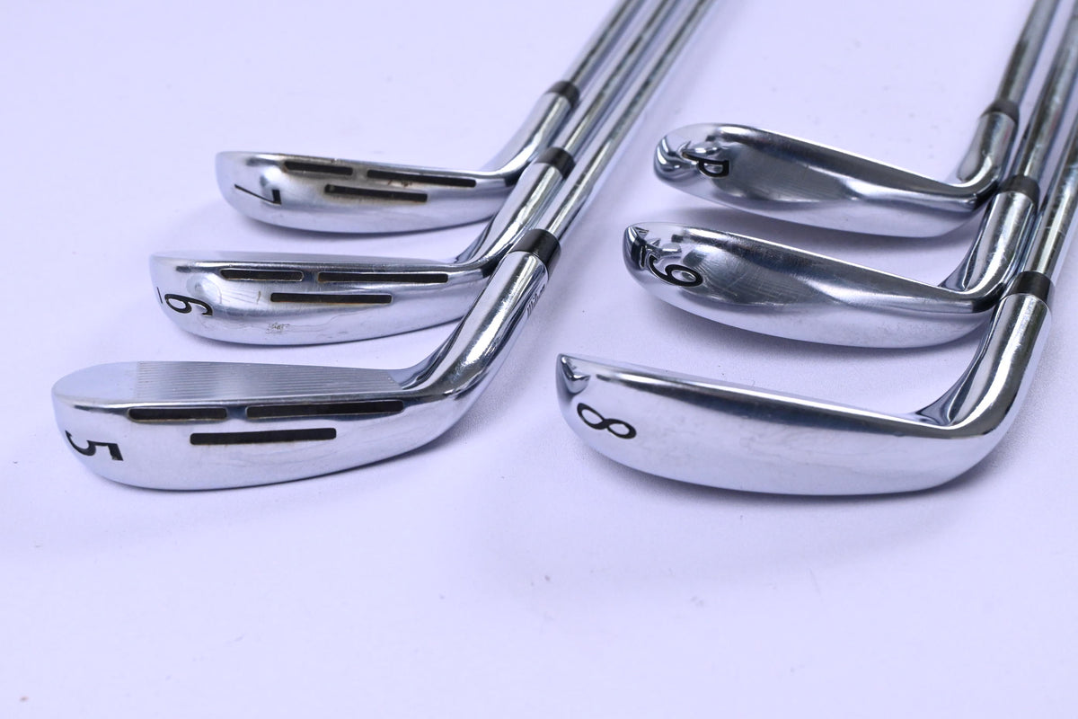 Wilson D9 Forged Irons / 5-PW / Stiff Flex Dynamic Gold 105 Shafts