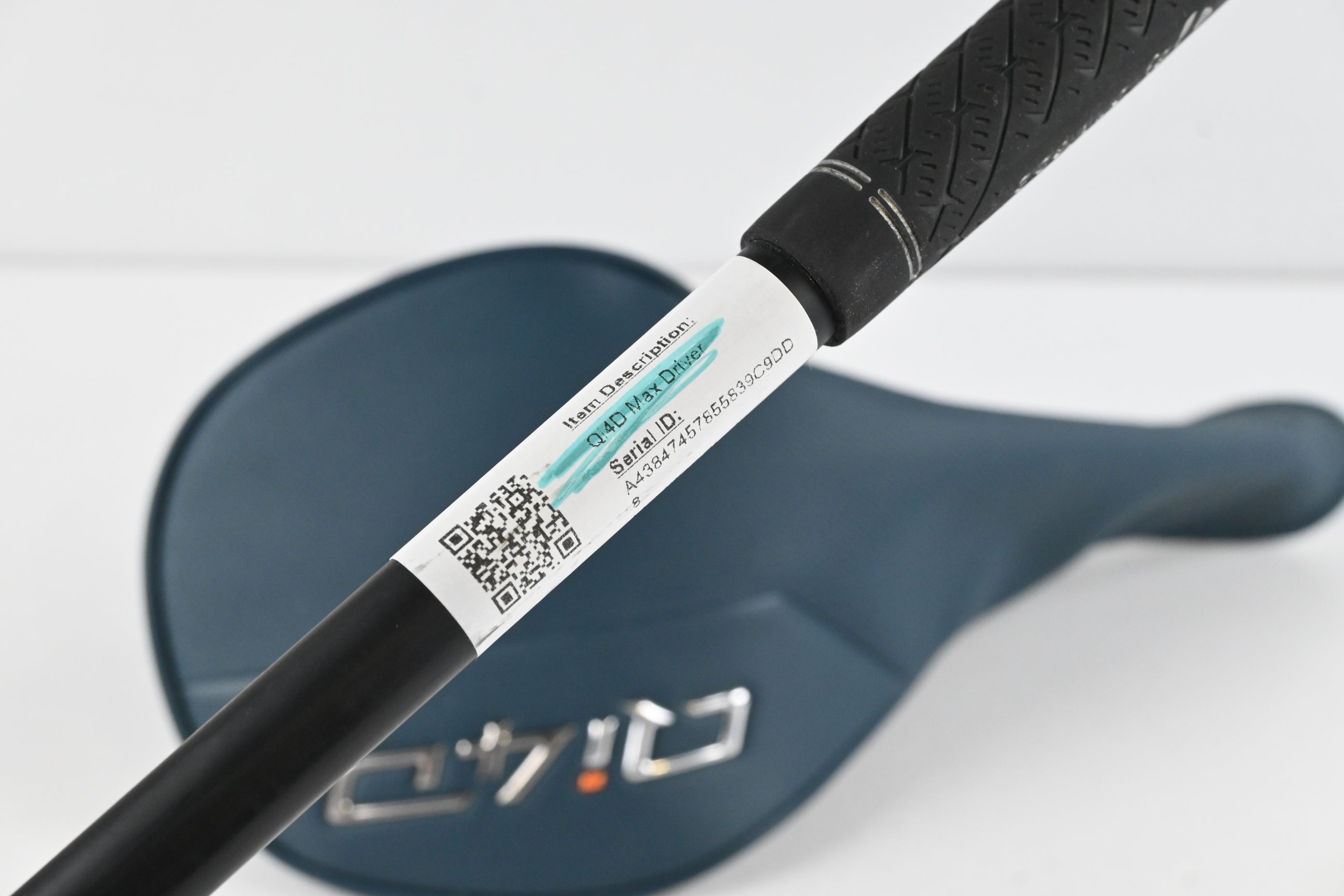 Taylormade Qi4D Max Driver / 10.5 Degree / Regular Flex Reax Blue 50 Shaft