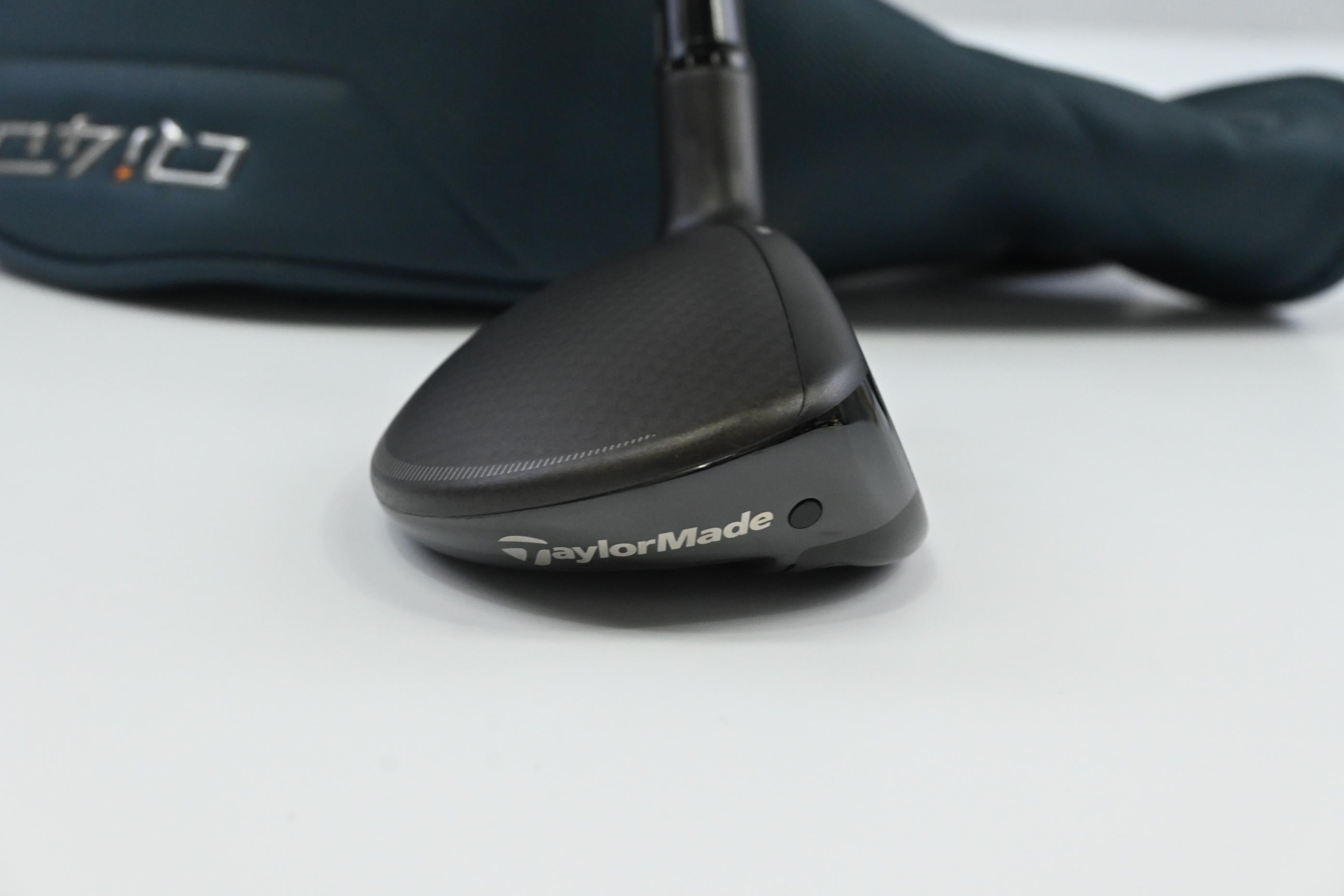 Taylormade Qi4D #4 Hybrid / 22 Degree / Regular Flex KBS Reax 65 Shaft