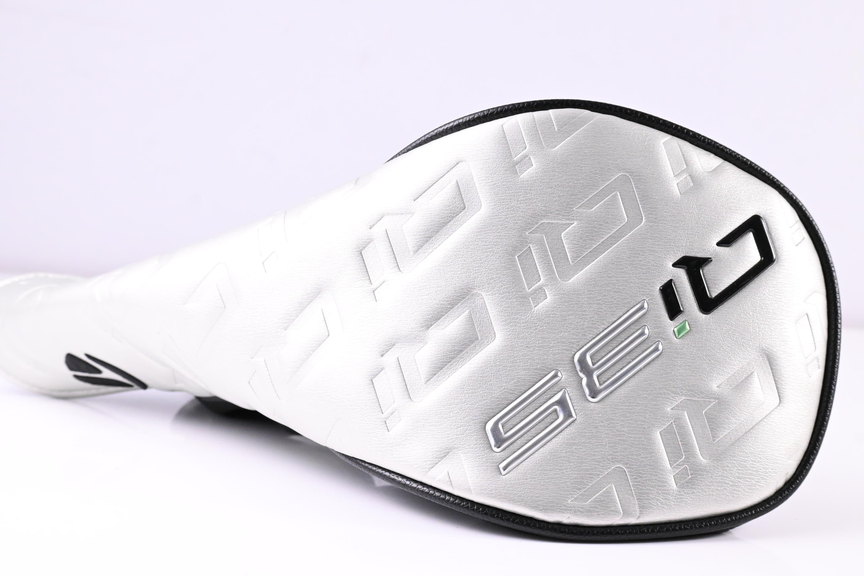 Taylormade Qi35 Max Lite Driver / 10.5 Degree / Regular Flex Vanquish 4 Shaft